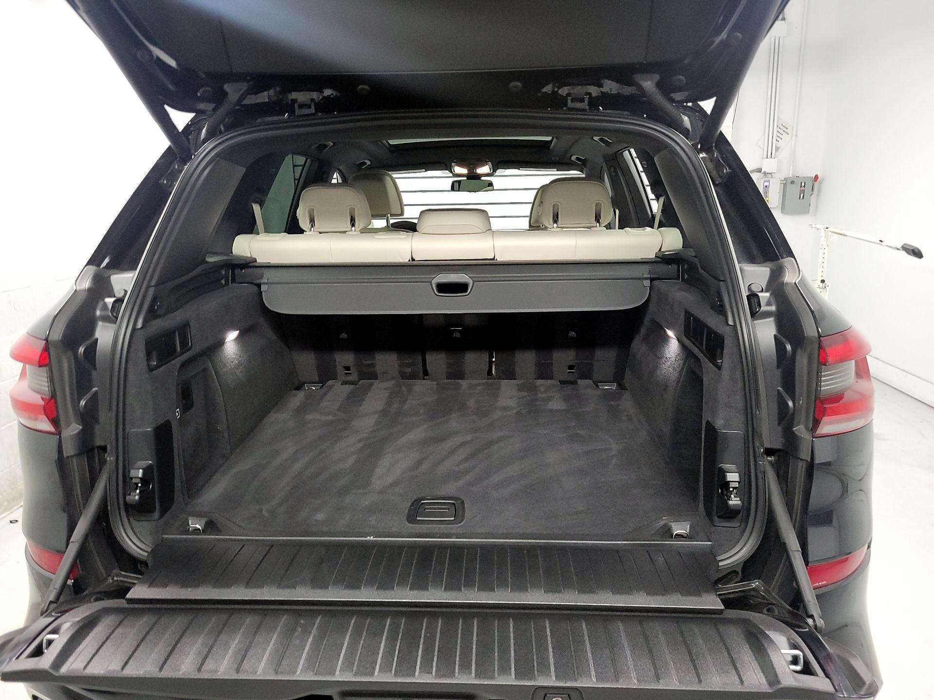 Thumbnail: 2021 BMW X5 - 20