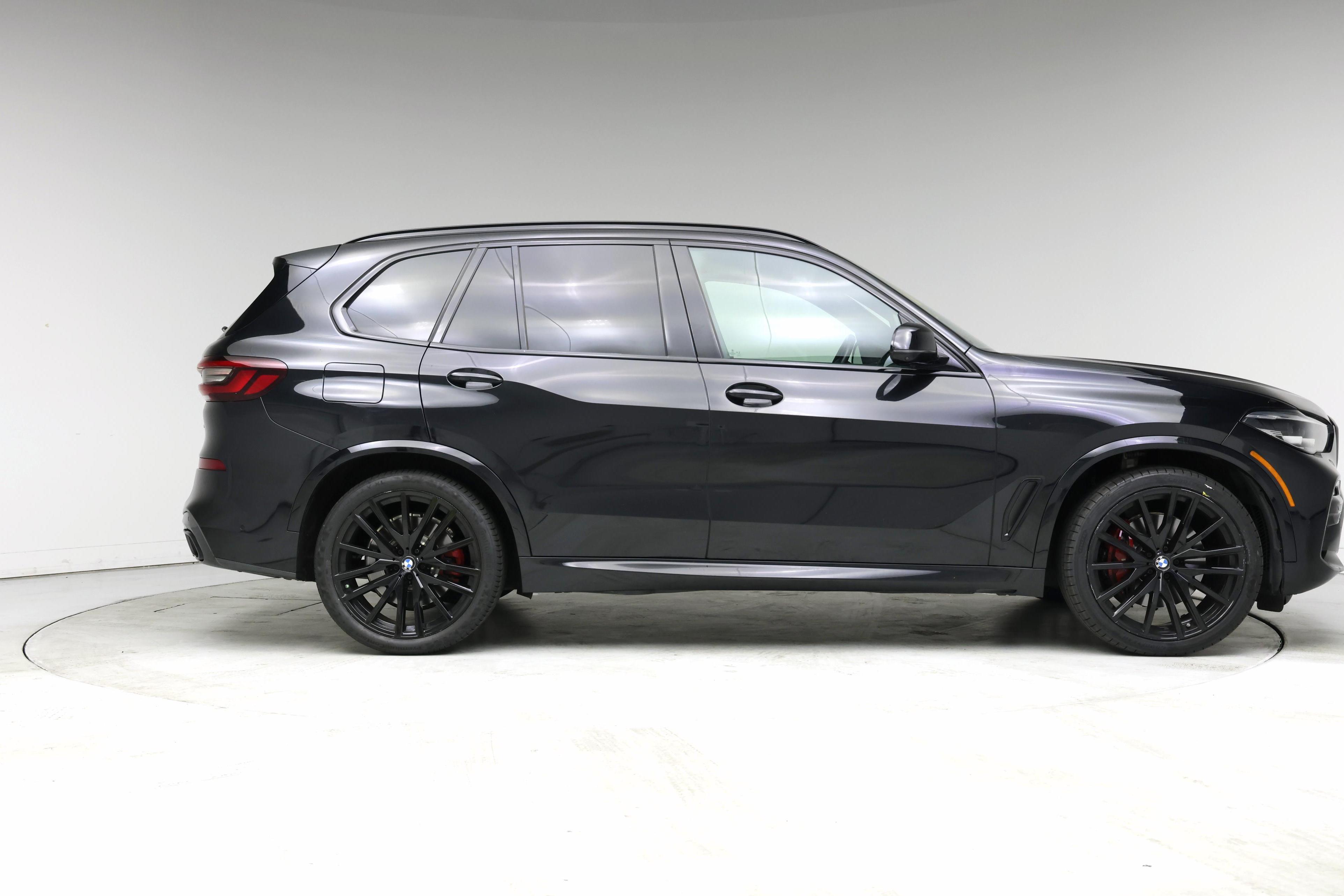 Thumbnail: 2021 BMW X5 - 7