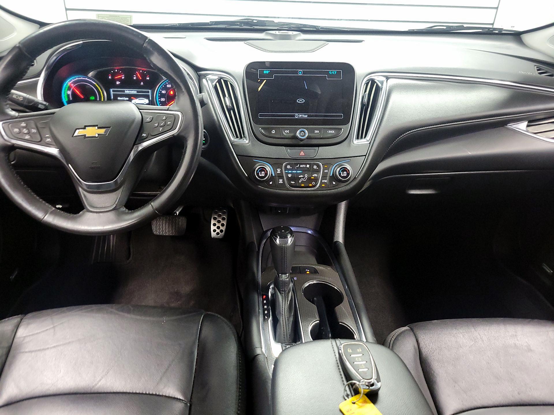 Thumbnail: 2017 Chevrolet Malibu - 9