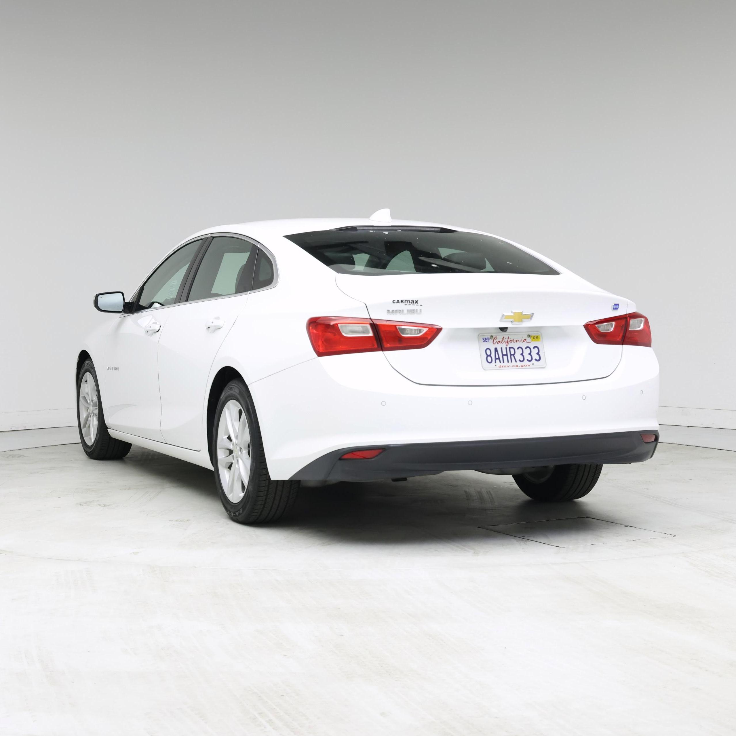 Thumbnail: 2017 Chevrolet Malibu - 2