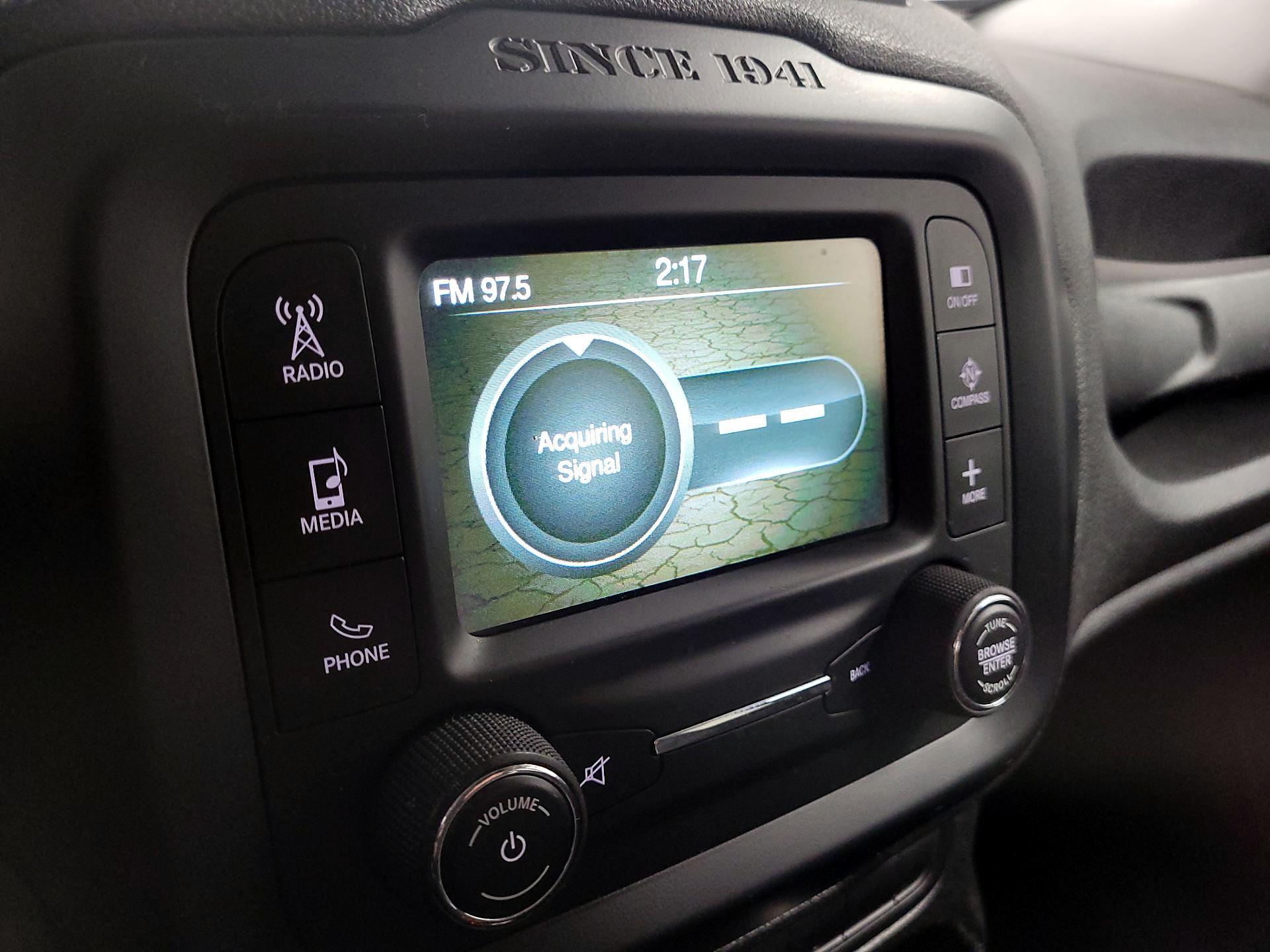 Thumbnail: 2015 Jeep Renegade - 14