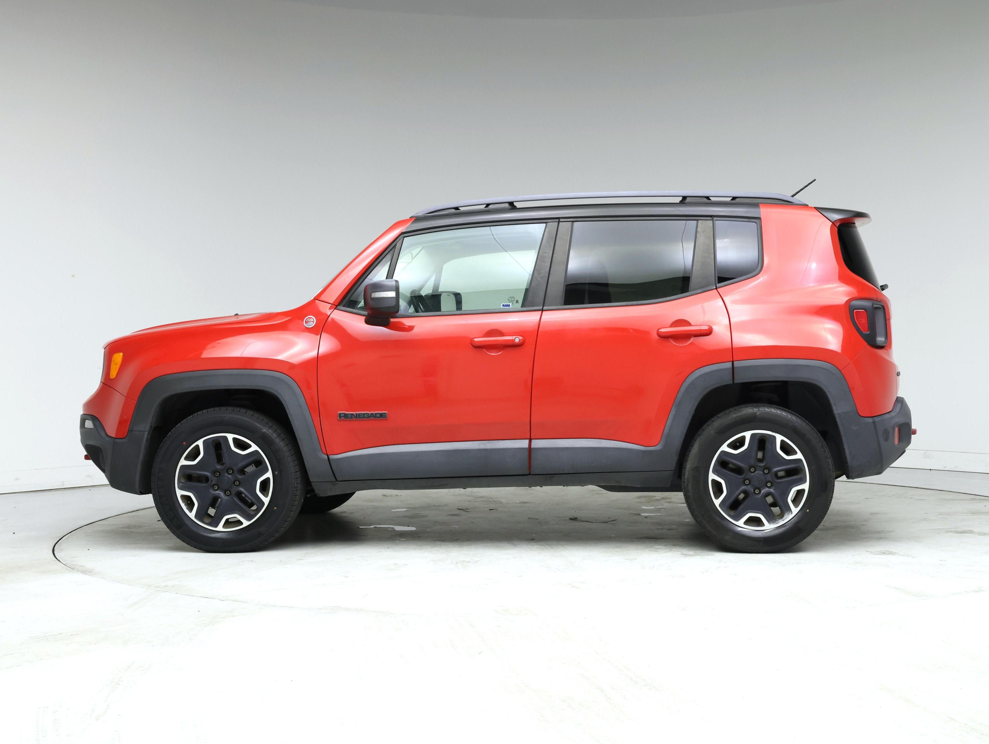 Thumbnail: 2015 Jeep Renegade - 3