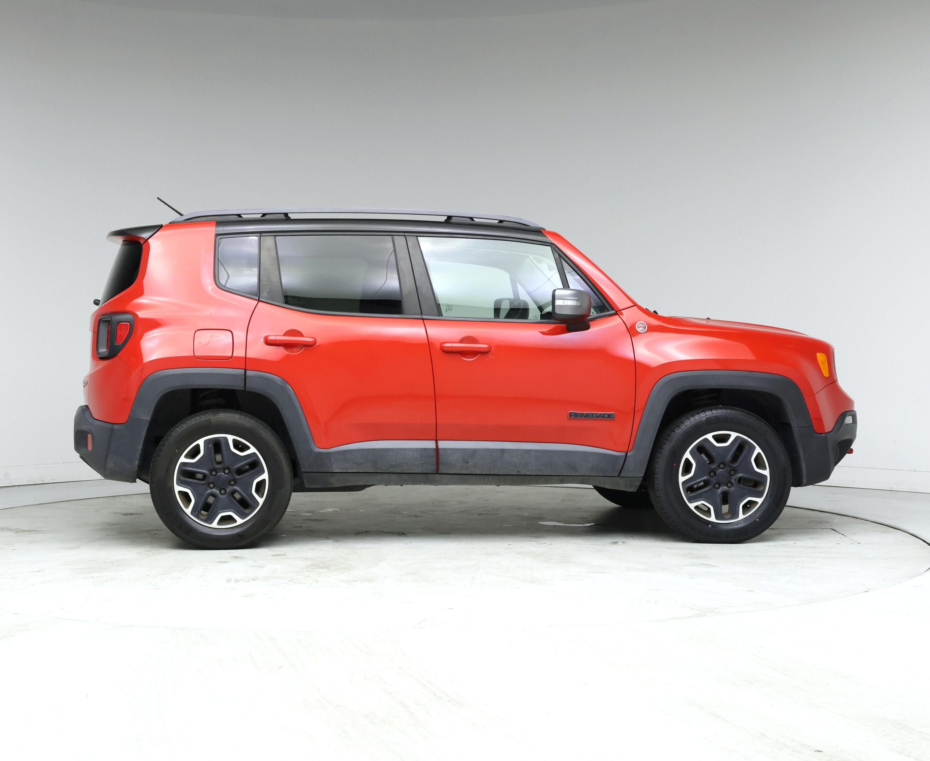 Thumbnail: 2015 Jeep Renegade - 7
