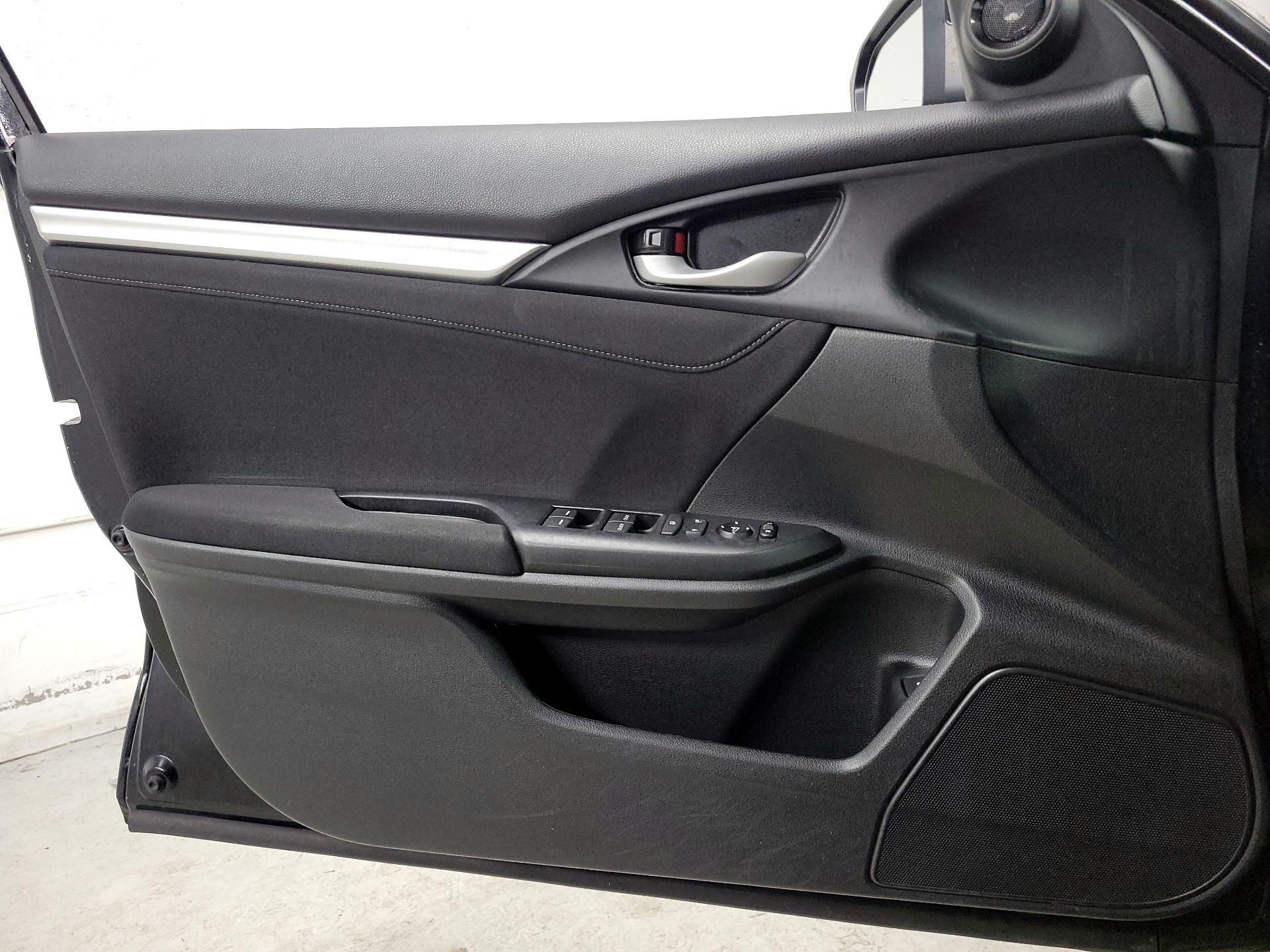 Thumbnail: 2020 Honda Civic - 12