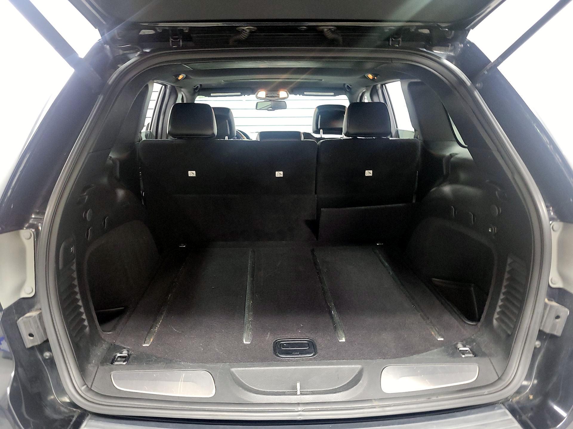 Thumbnail: 2015 Jeep Grand Cherokee - 18