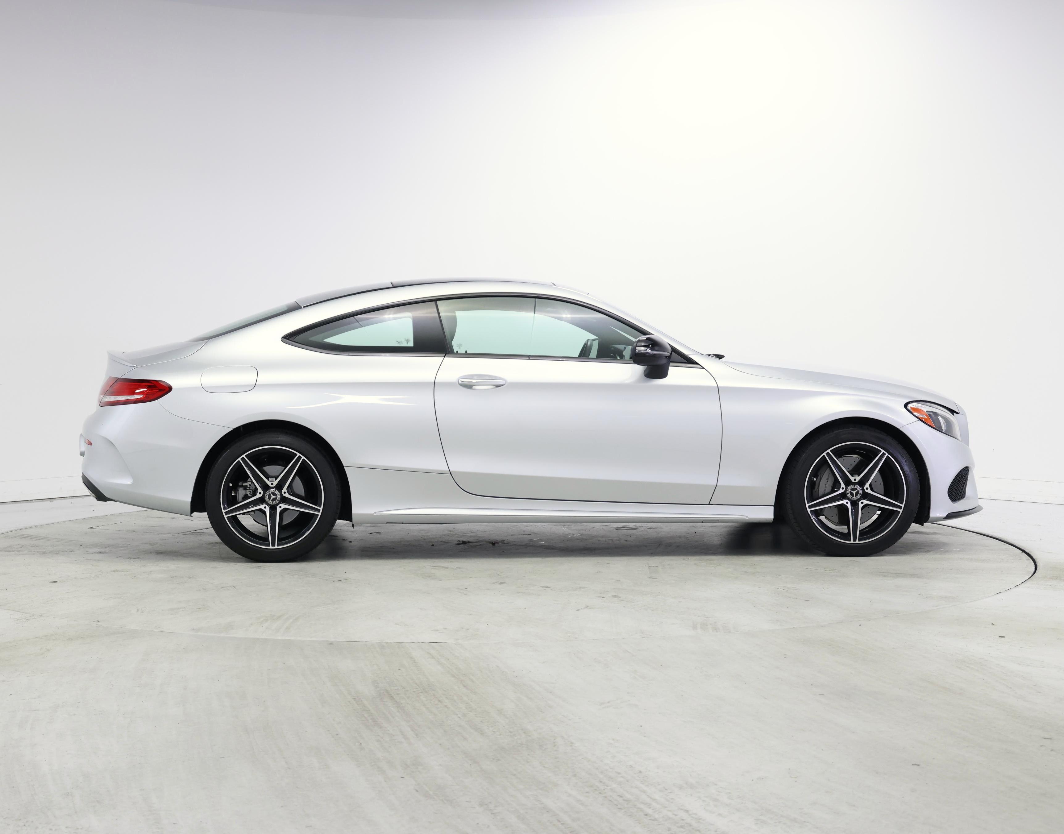 Thumbnail: 2017 Mercedes-Benz C-Class - 7