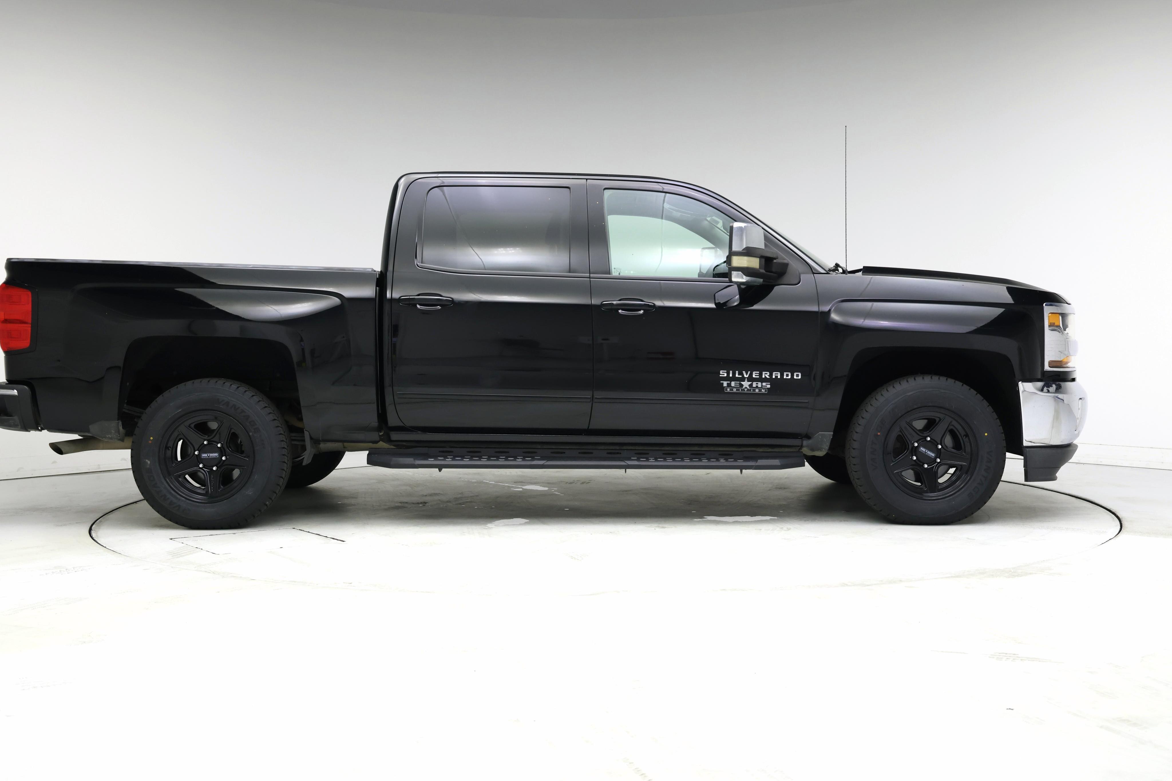 Thumbnail: 2017 Chevrolet Silverado 1500 - 7