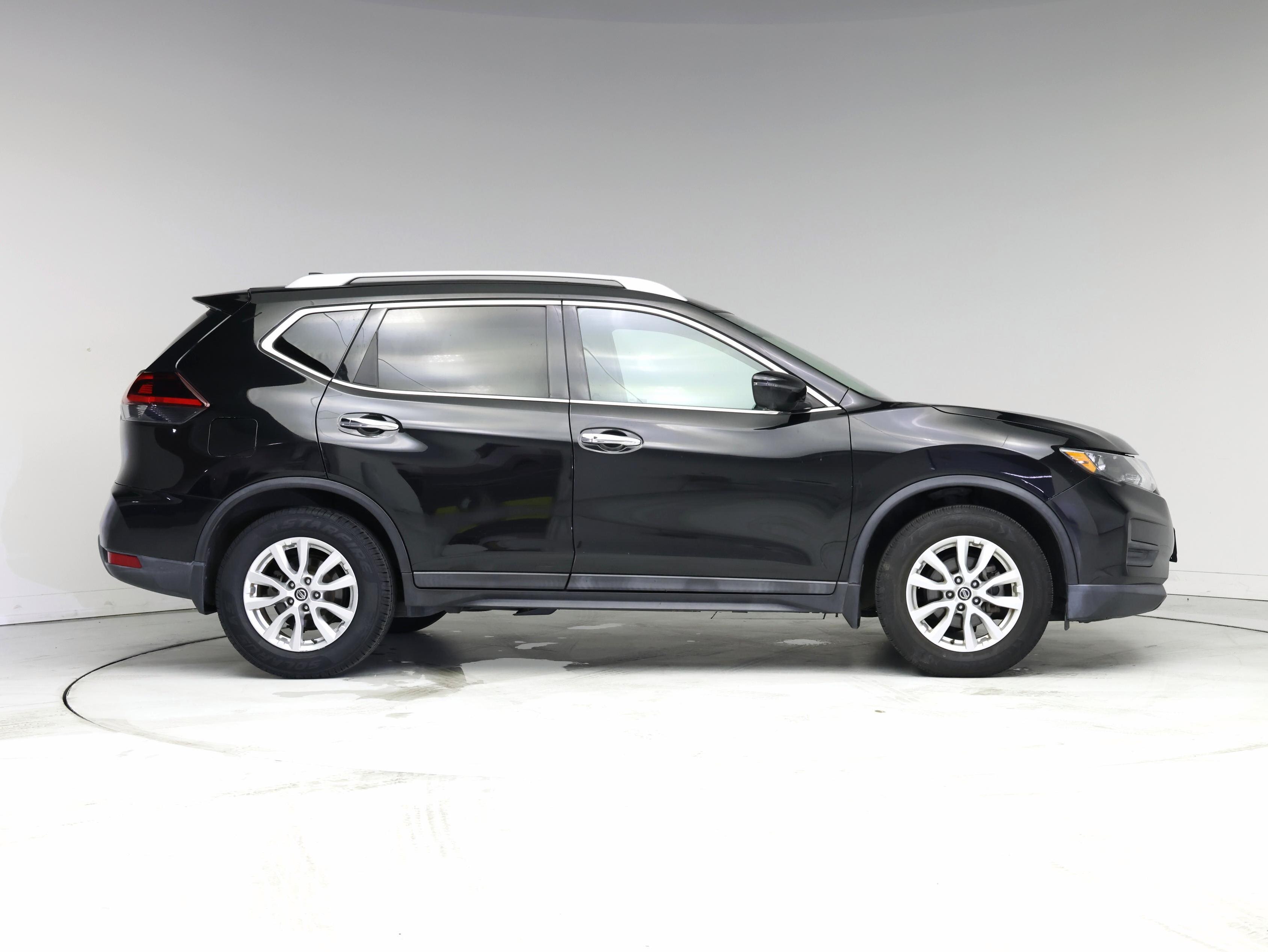 Thumbnail: 2018 Nissan Rogue - 7