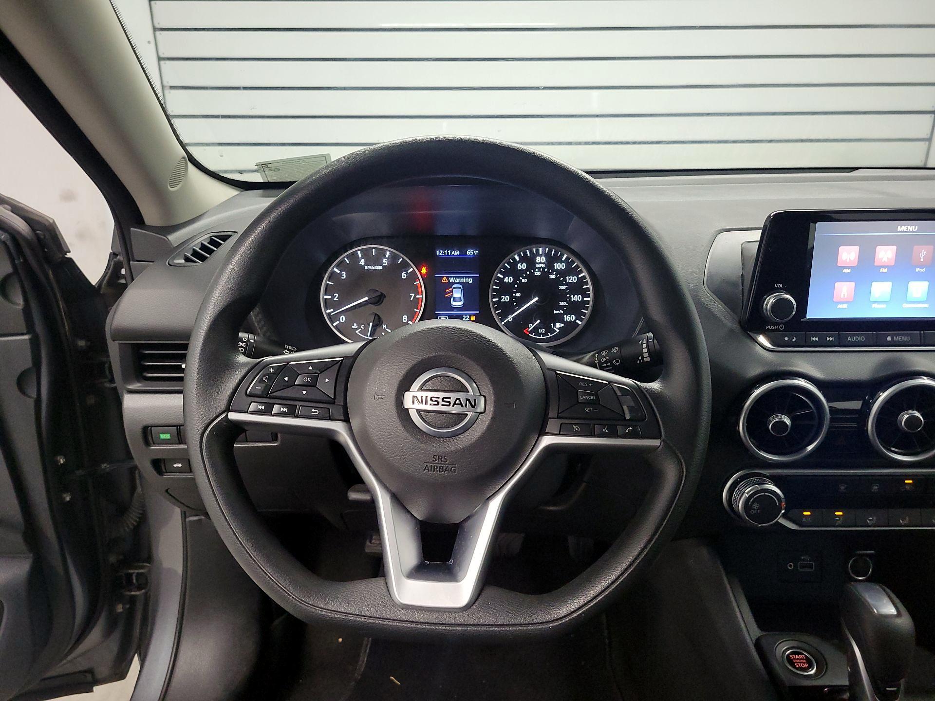 Thumbnail: 2022 Nissan Sentra - 10