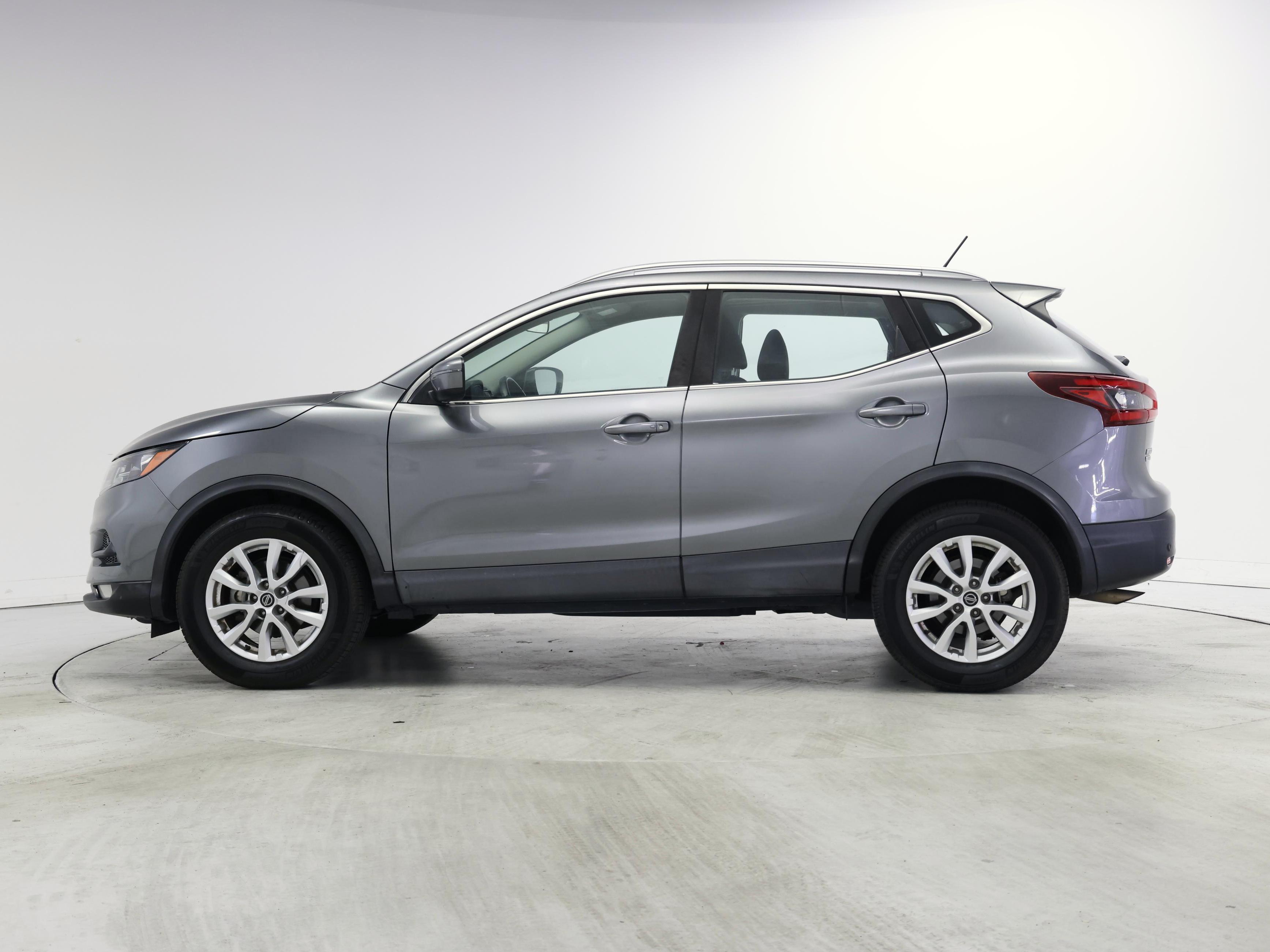 Thumbnail: 2020 Nissan Rogue Sport - 3