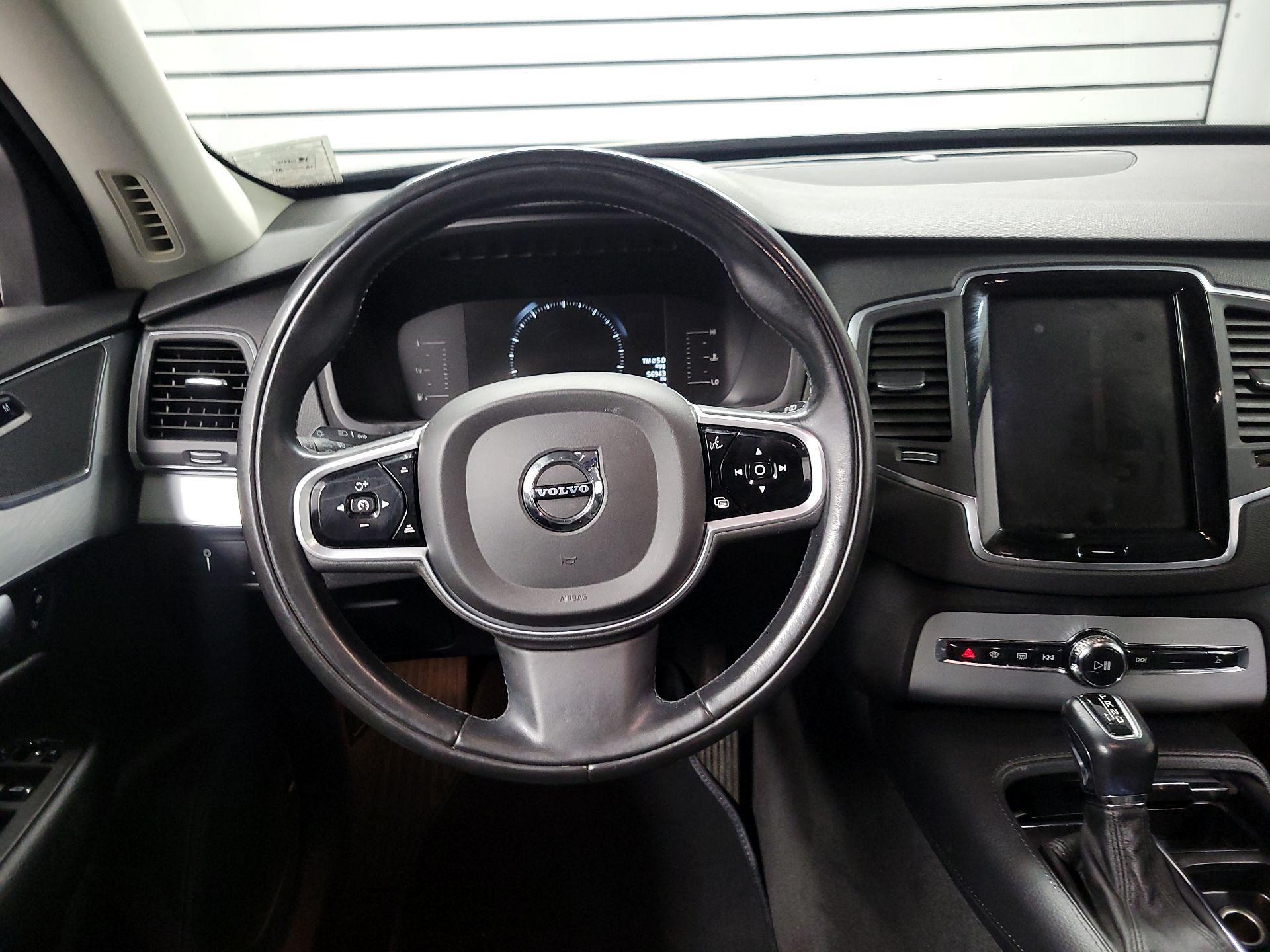 Thumbnail: 2018 Volvo XC90 - 10
