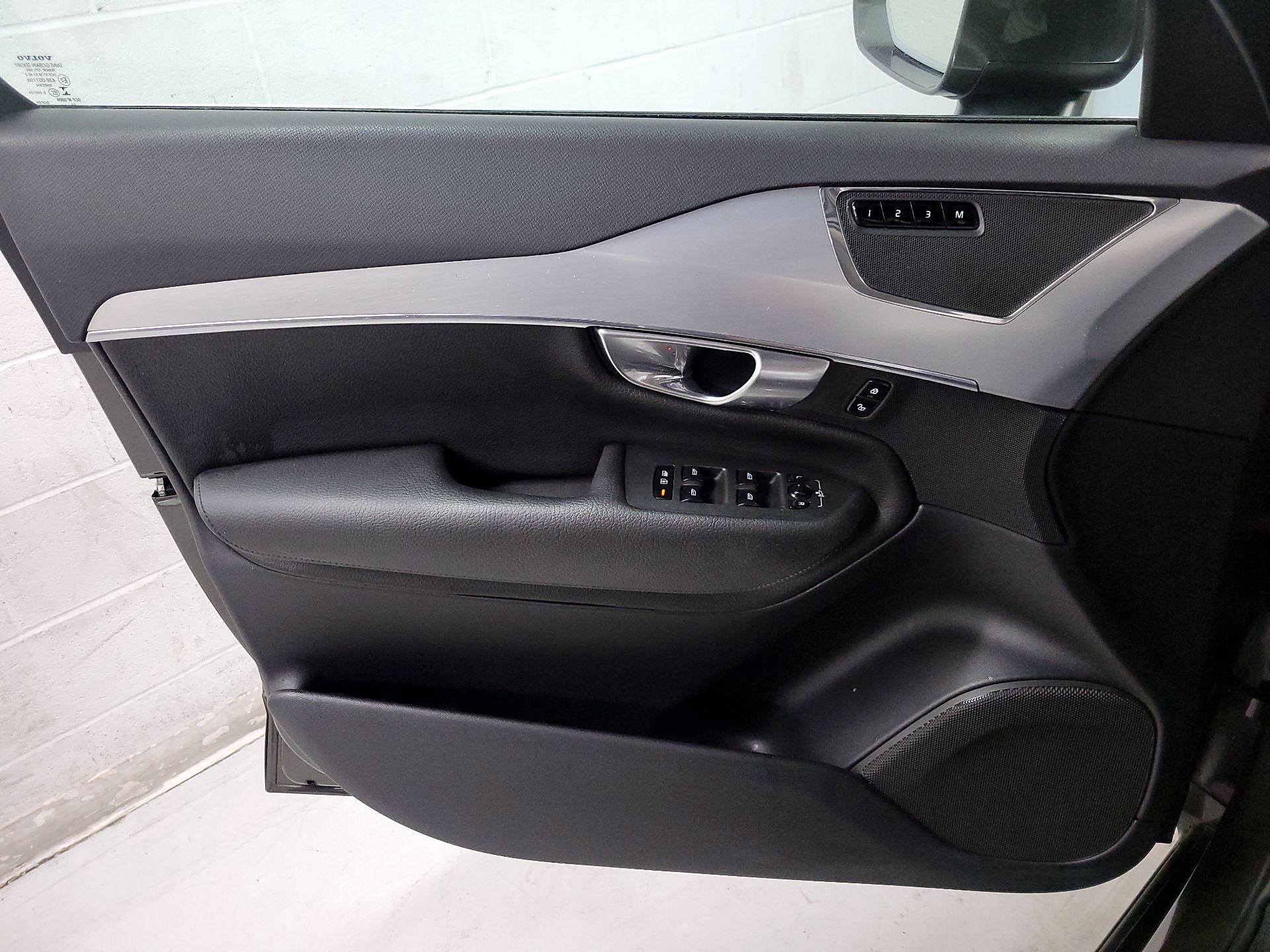 Thumbnail: 2018 Volvo XC90 - 12