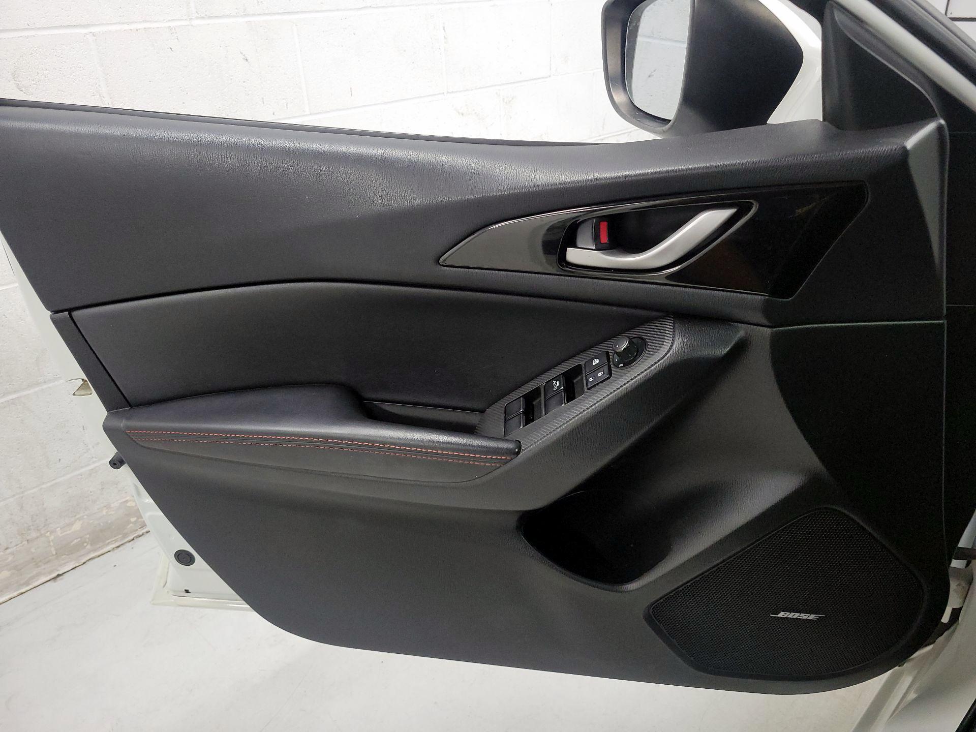 Thumbnail: 2016 Mazda Mazda3 - 12