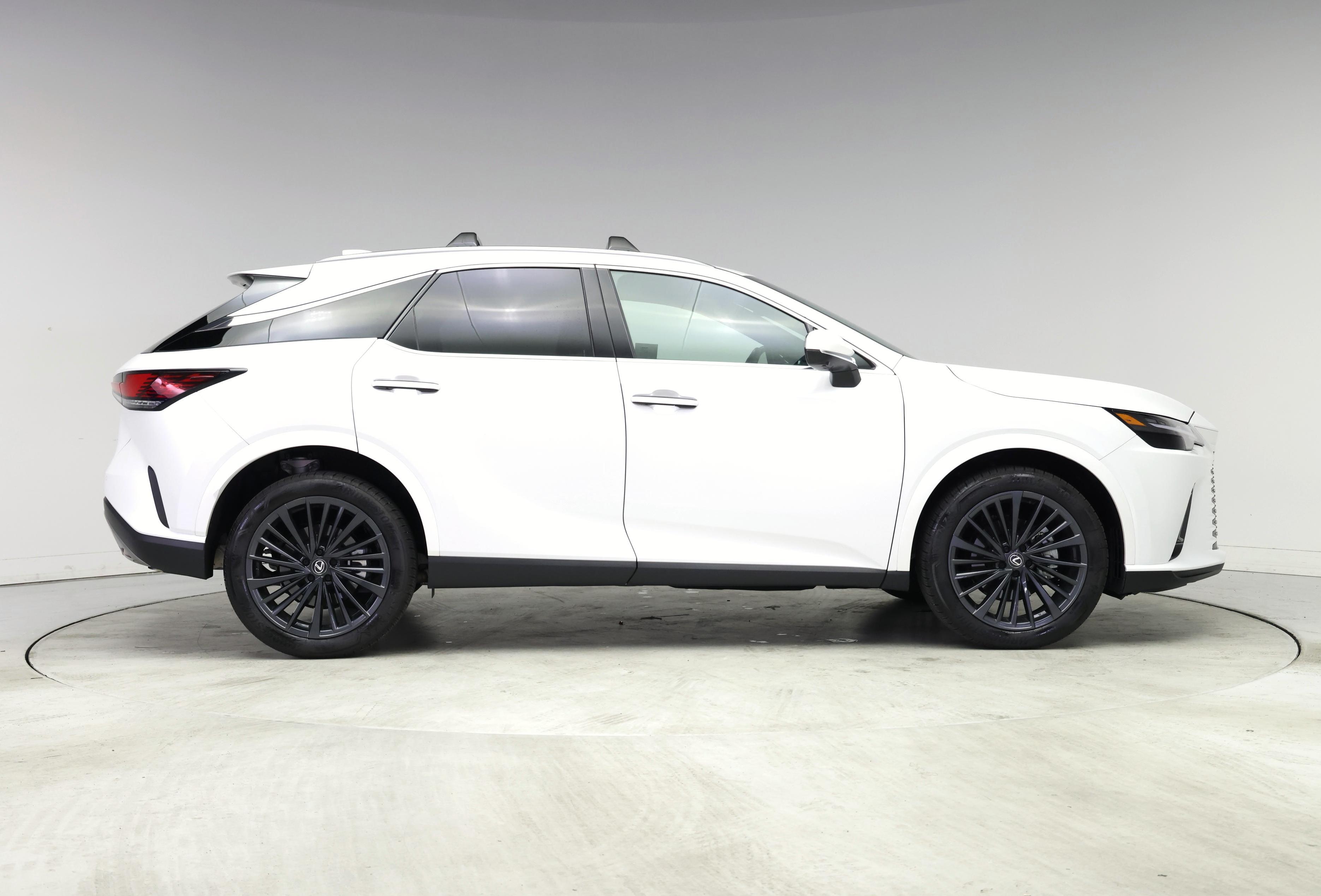 Thumbnail: 2024 Lexus RX - 7