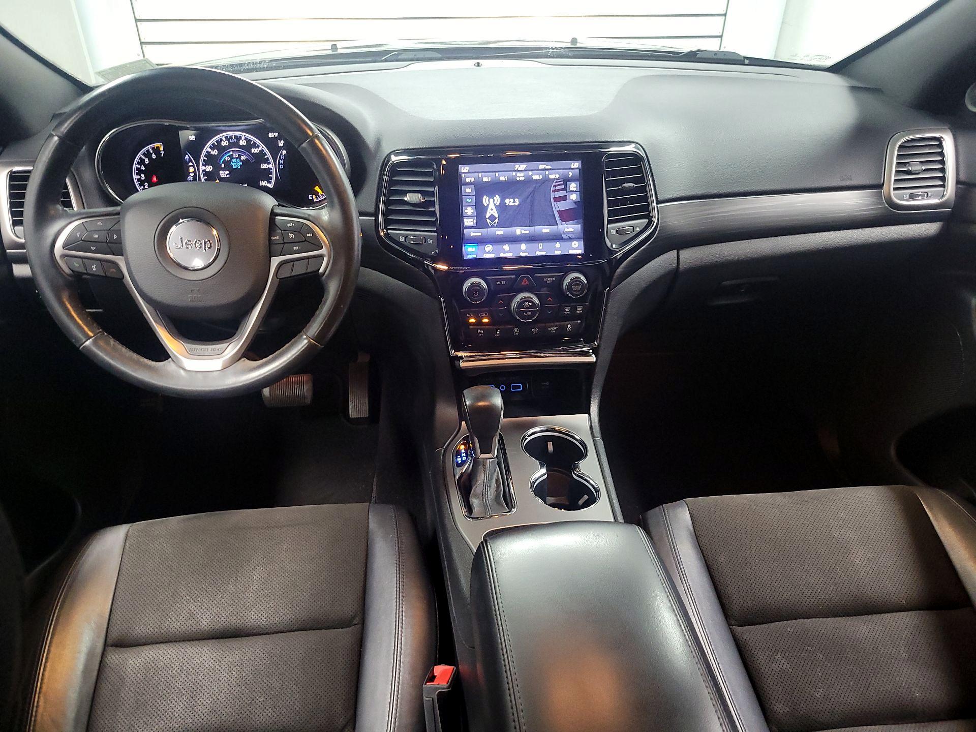 Thumbnail: 2020 Jeep Grand Cherokee - 9
