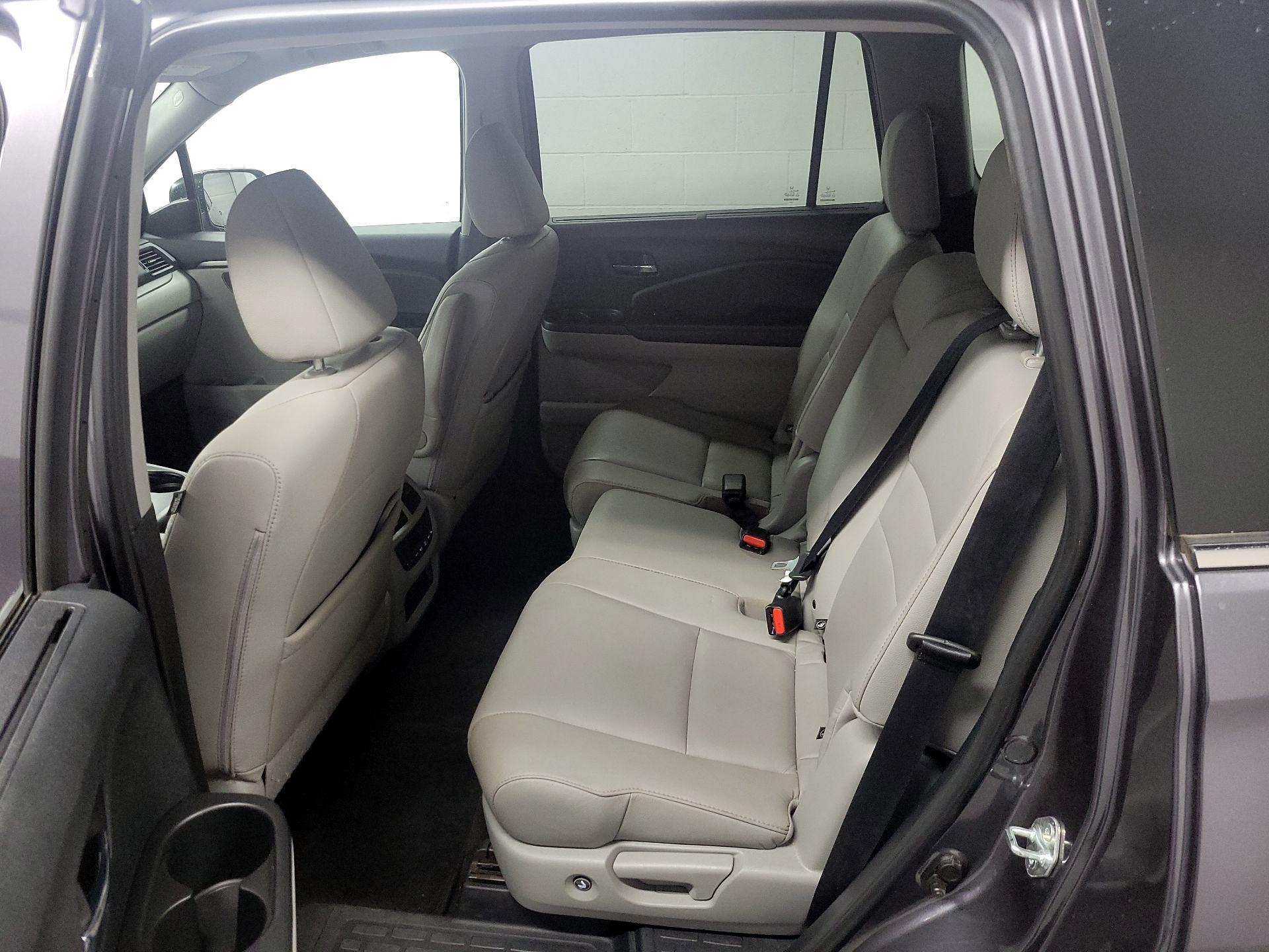 Thumbnail: 2021 Honda Pilot - 17