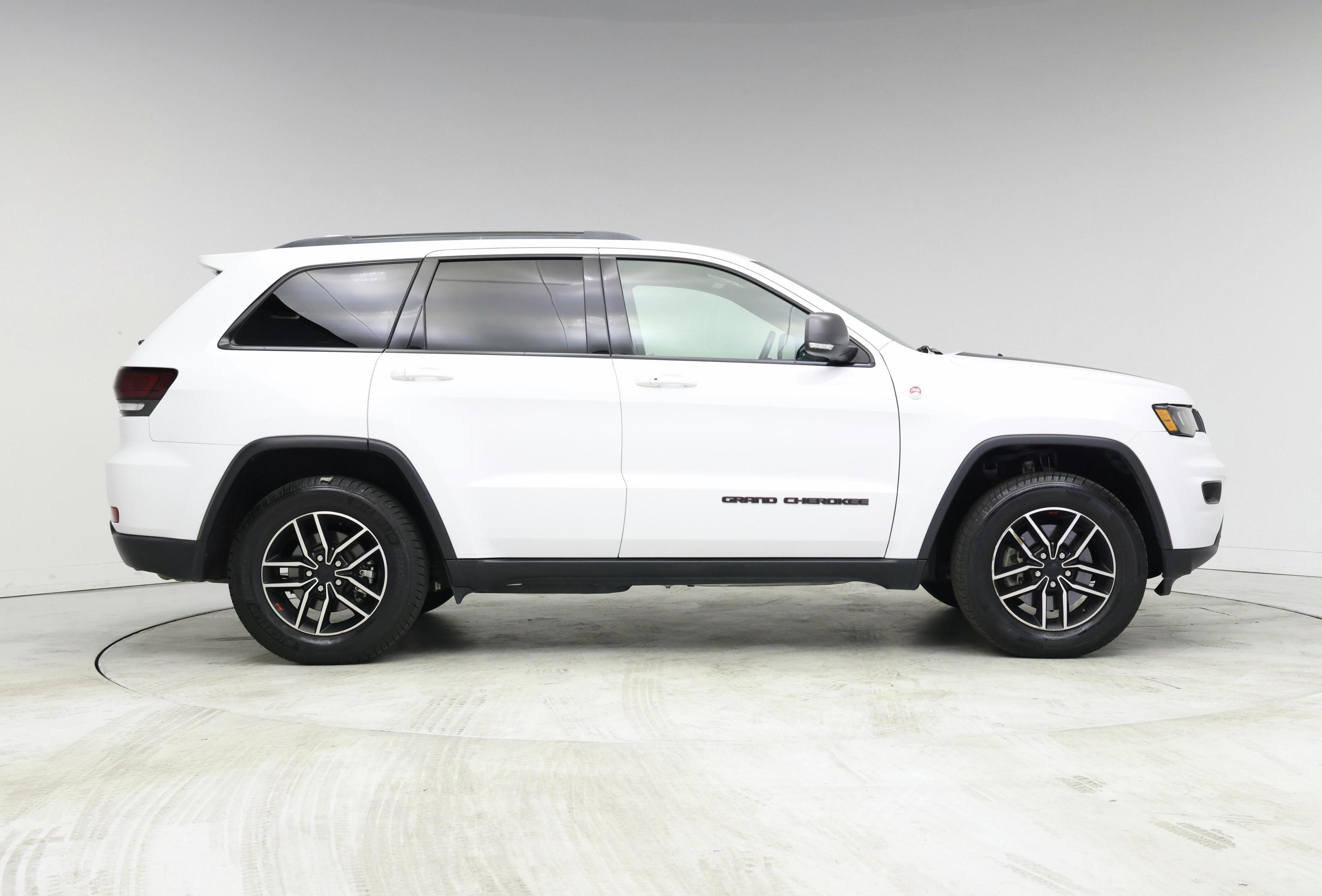 Thumbnail: 2021 Jeep Grand Cherokee - 7