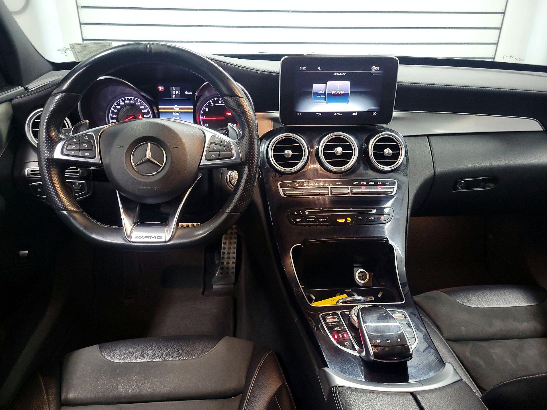 Thumbnail: 2016 Mercedes-Benz C-Class - 9