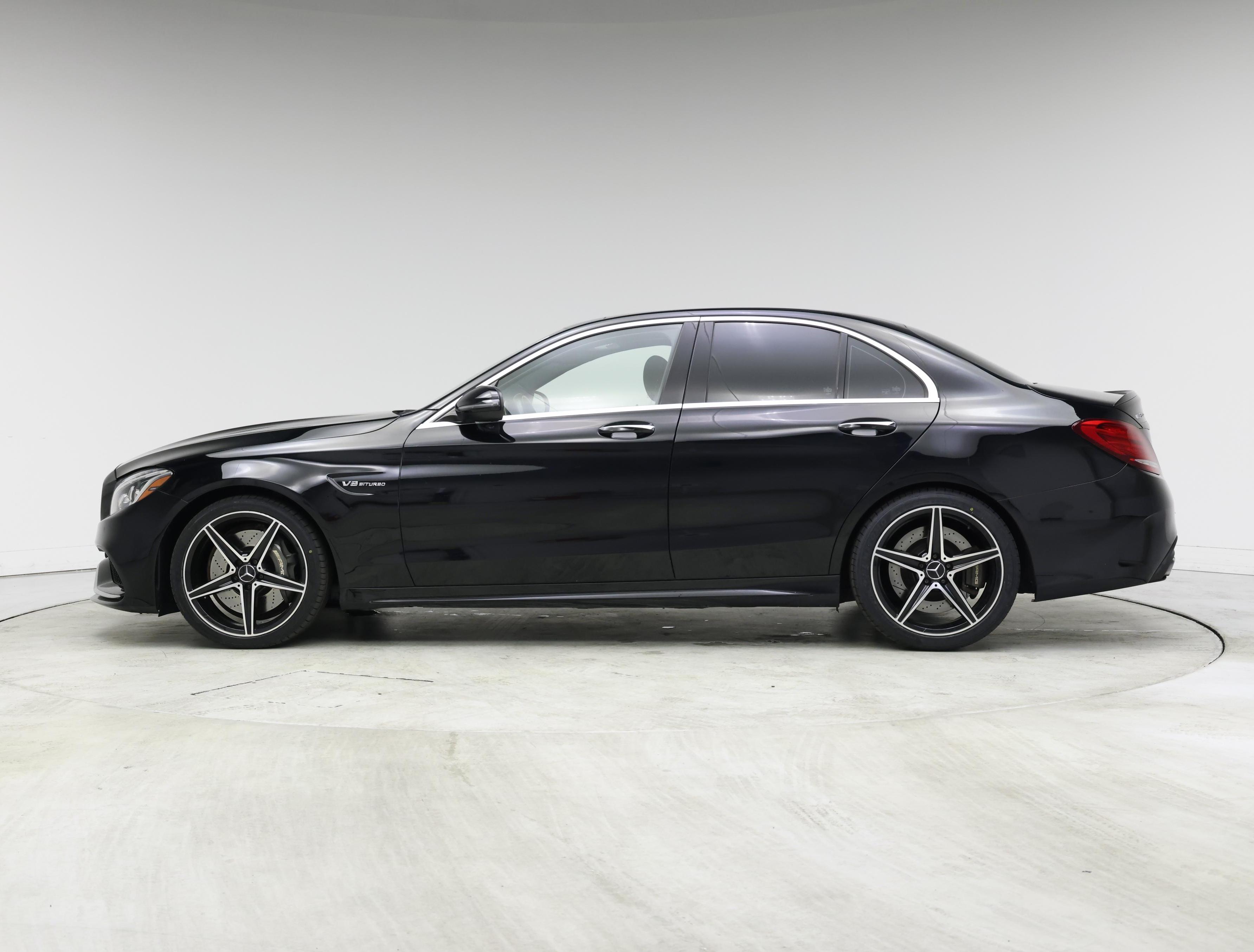 Thumbnail: 2016 Mercedes-Benz C-Class - 3