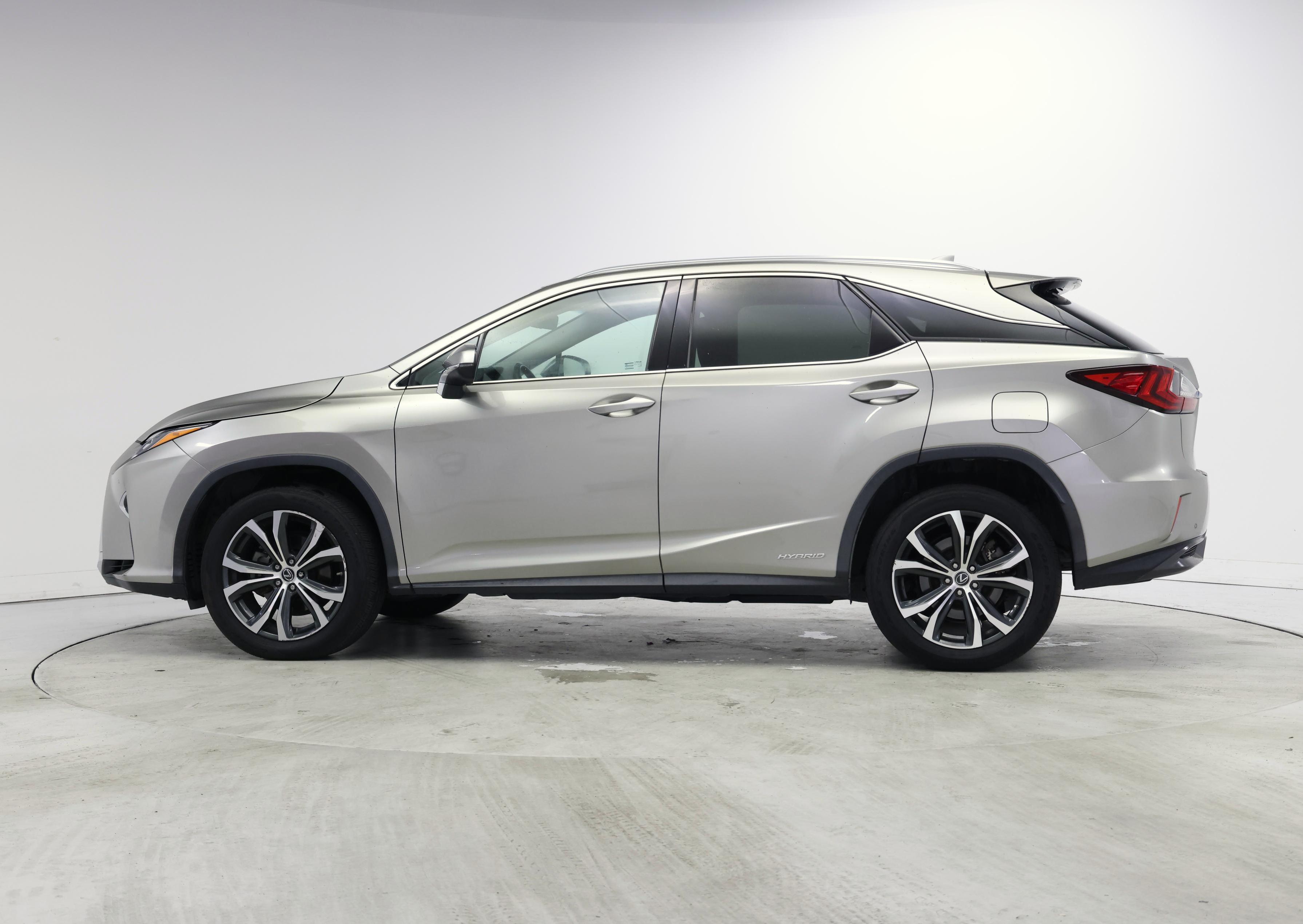 Thumbnail: 2019 Lexus RX - 3