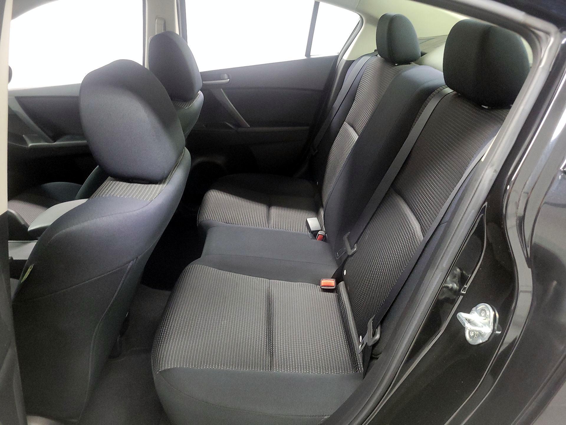 Thumbnail: 2013 Mazda Mazda3 - 16