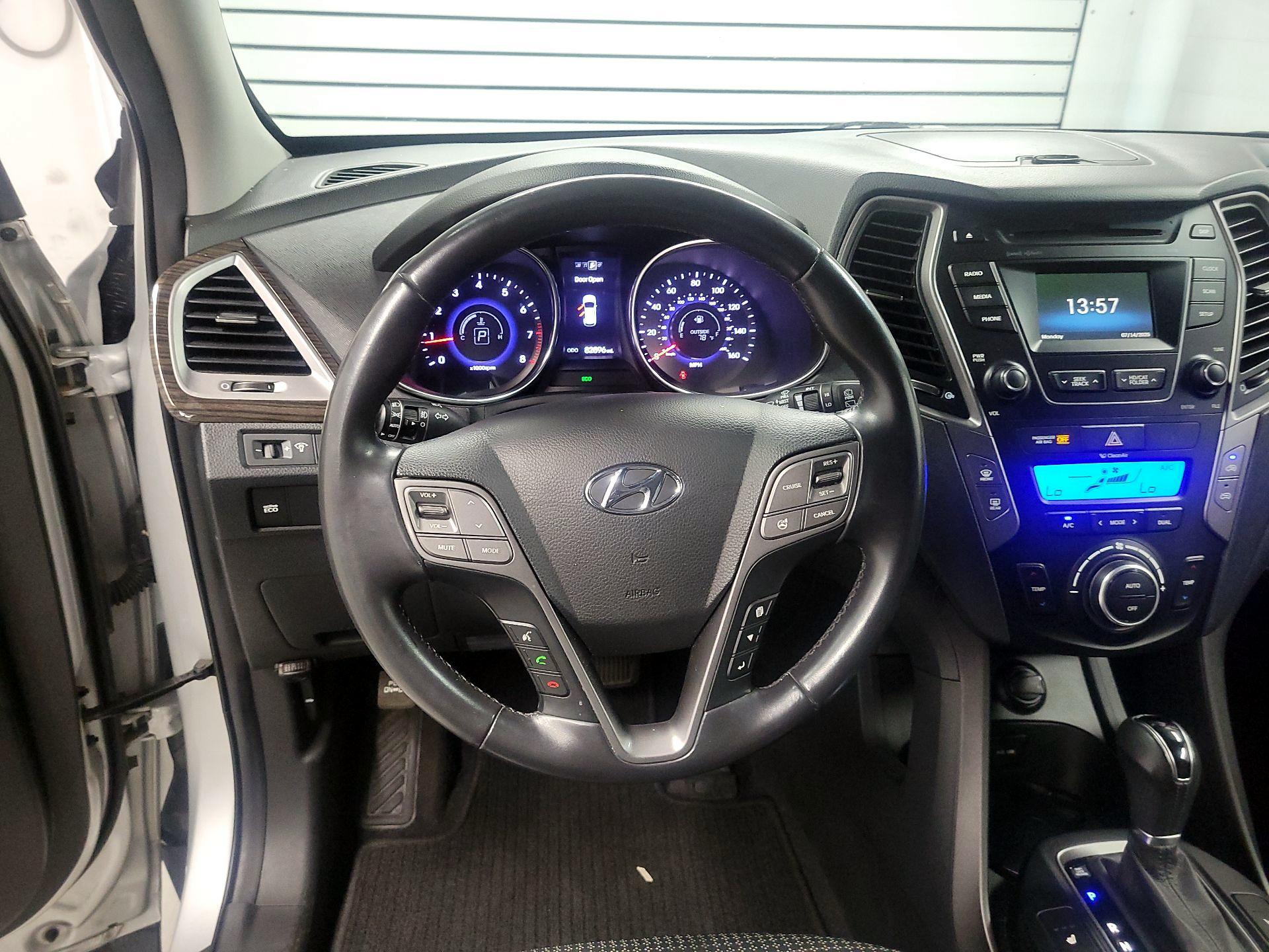 Thumbnail: 2013 Hyundai Santa Fe - 10