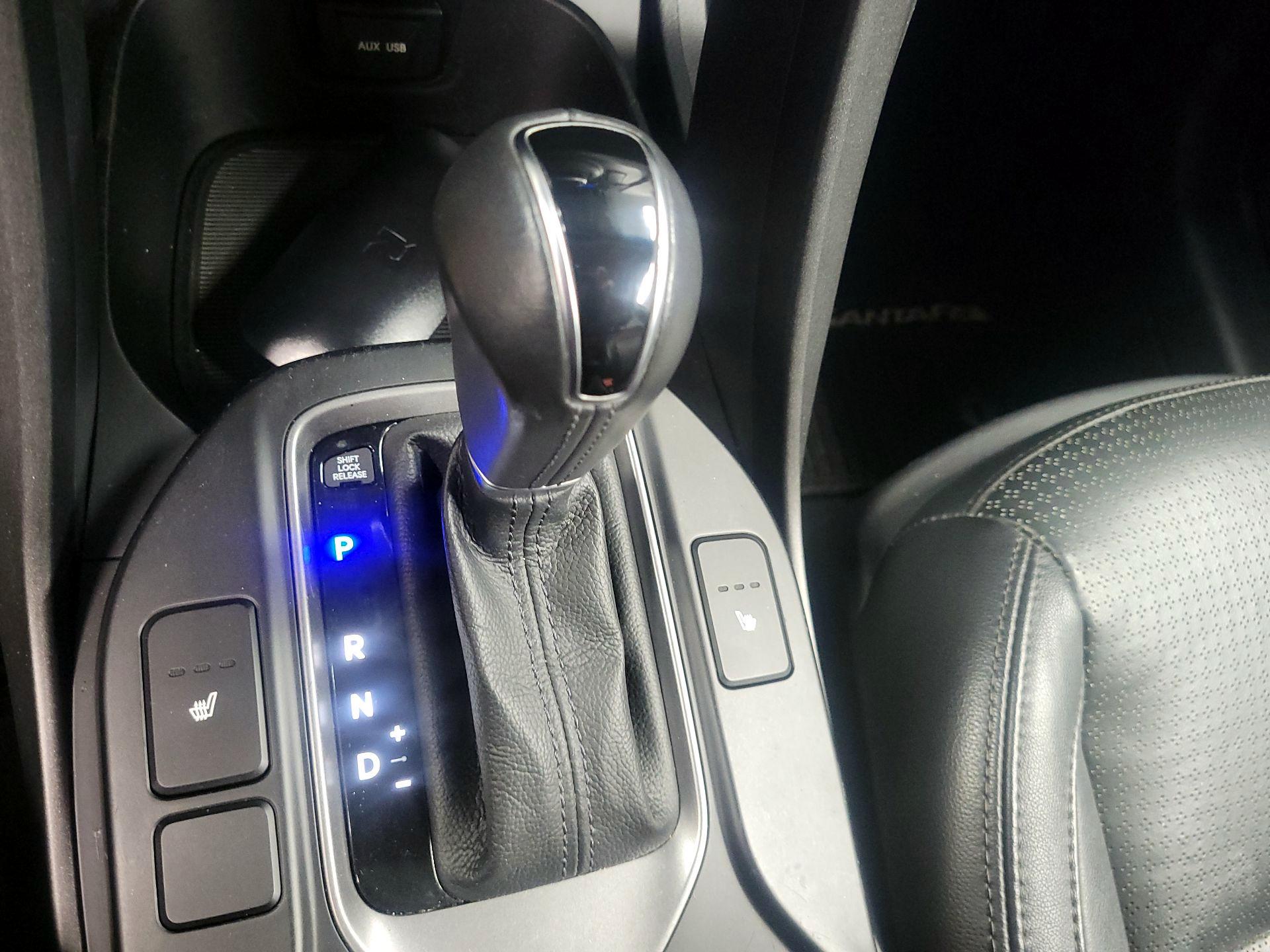 Thumbnail: 2013 Hyundai Santa Fe - 15