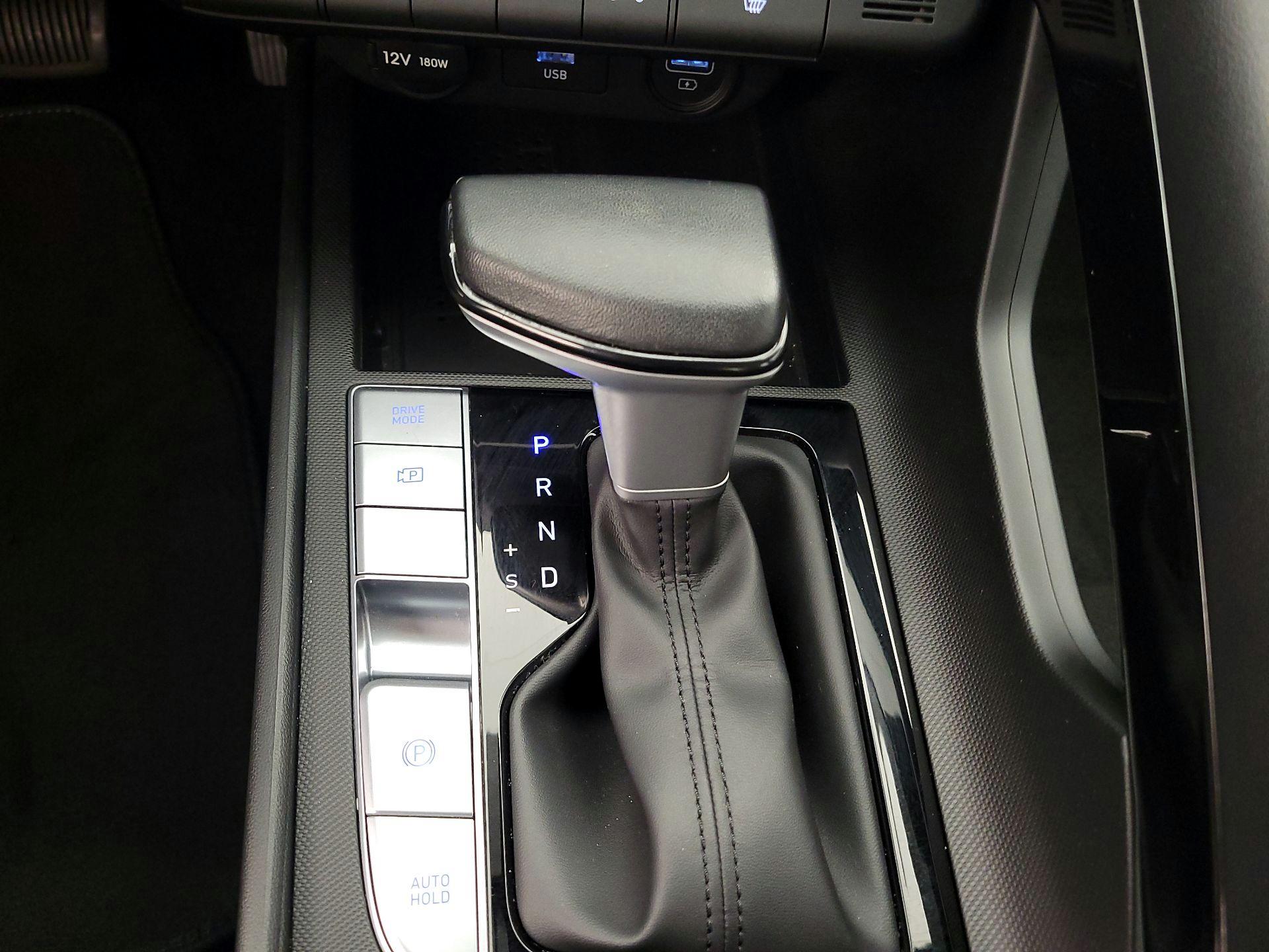 Thumbnail: 2023 Hyundai Elantra - 18
