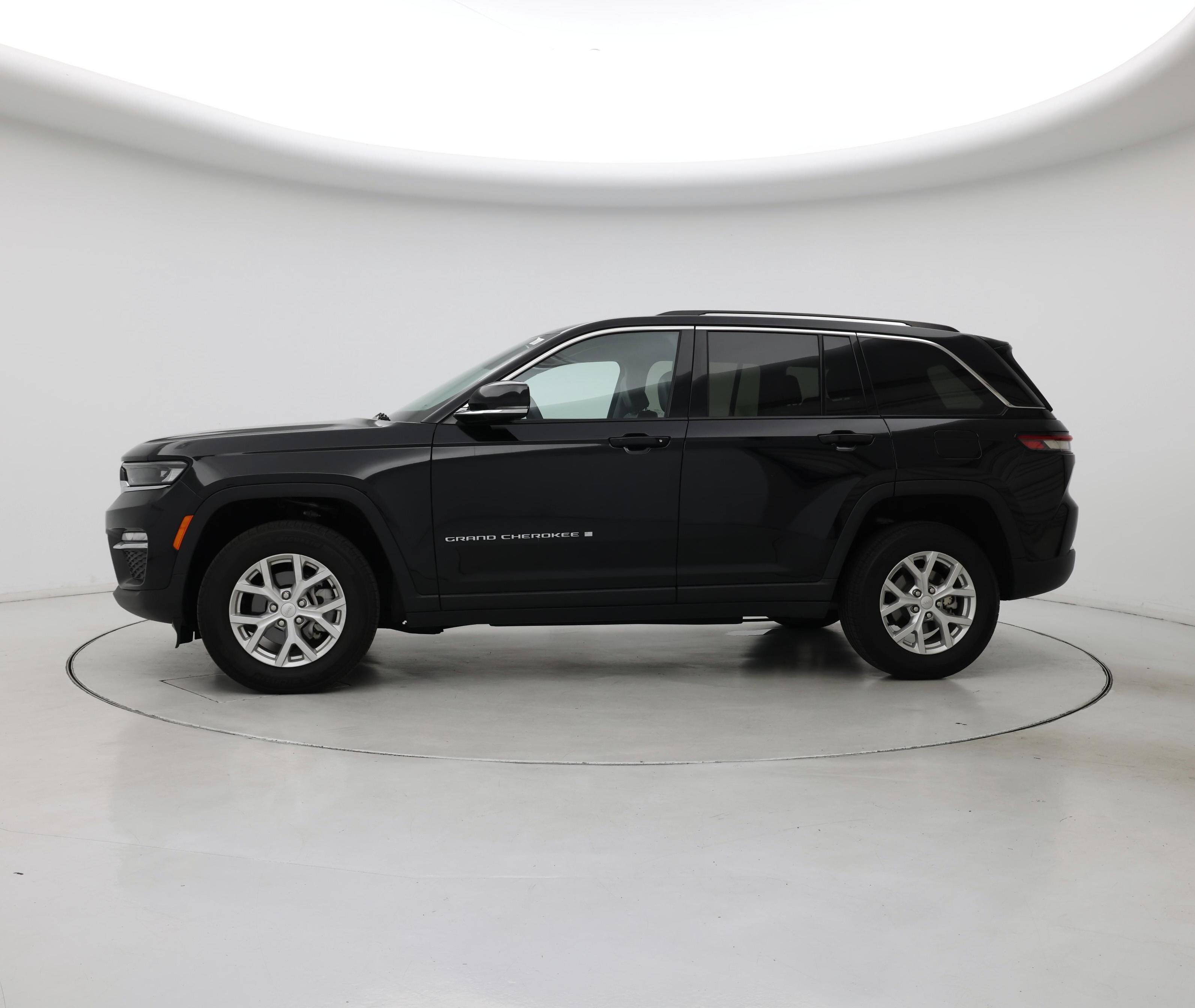 Thumbnail: 2023 Jeep Grand Cherokee - 3