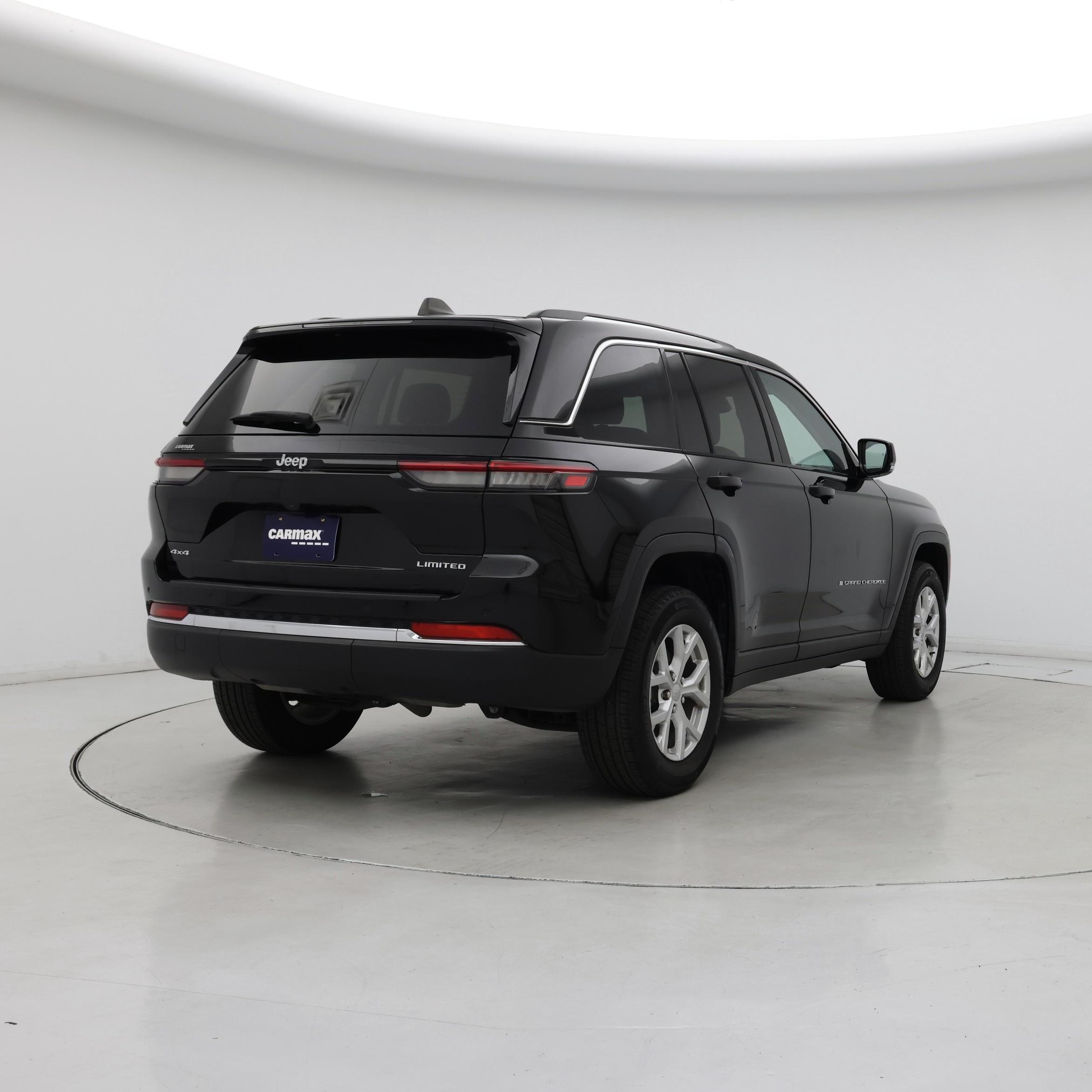 Thumbnail: 2023 Jeep Grand Cherokee - 8