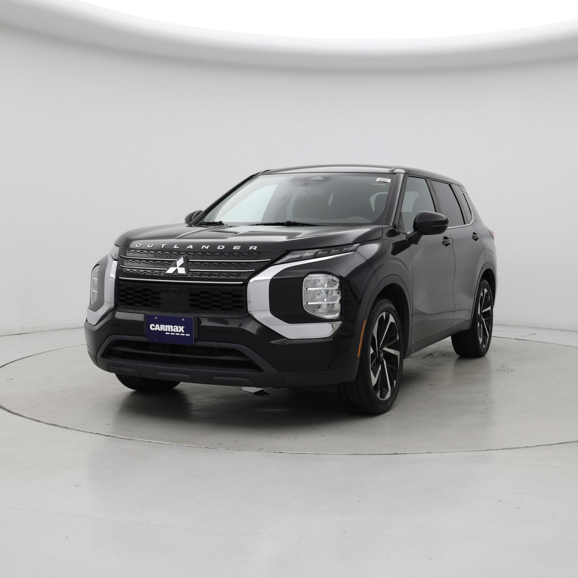 Thumbnail: 2022 Mitsubishi Outlander - 4