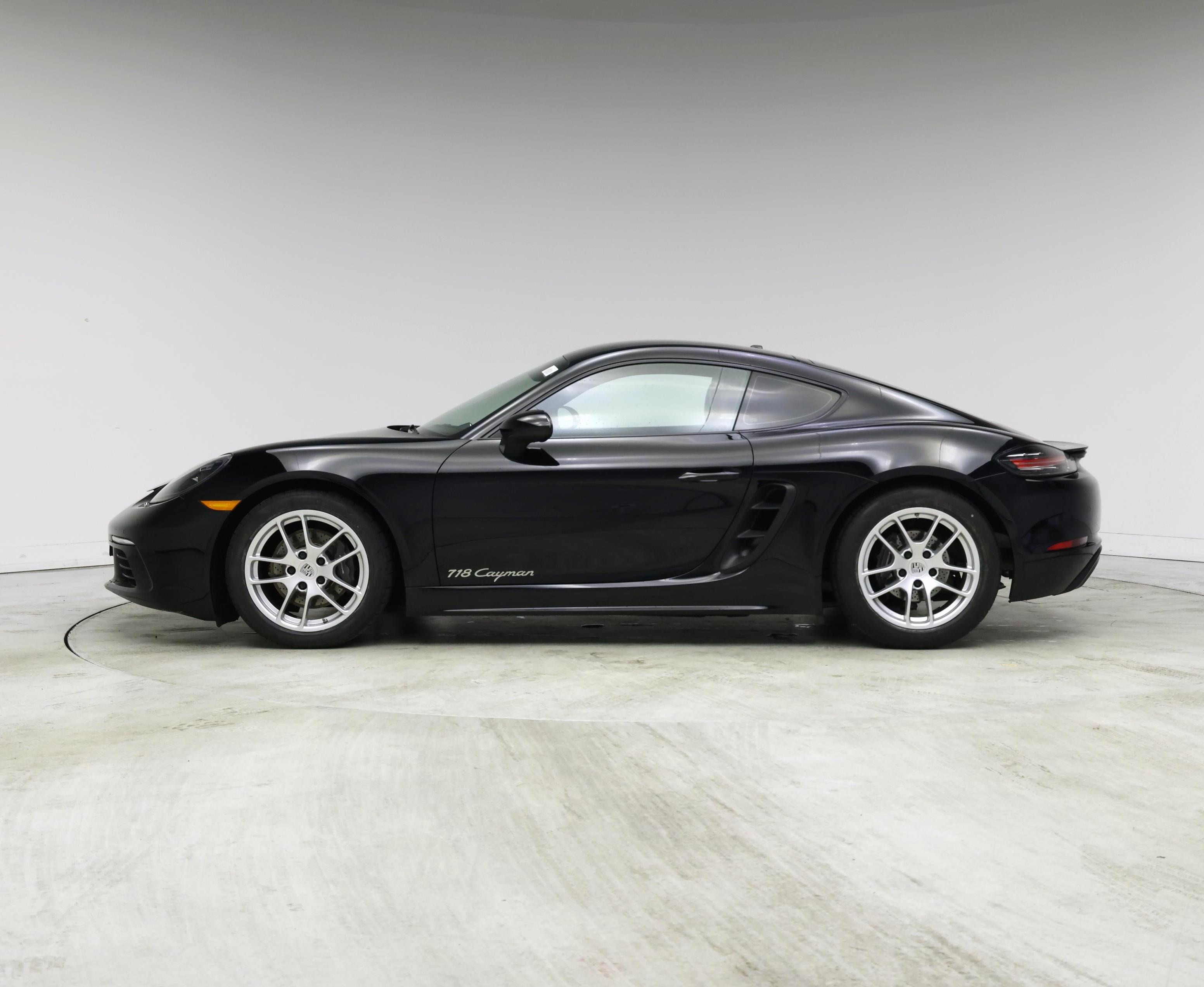 Thumbnail: 2017 Porsche 718 Cayman - 3
