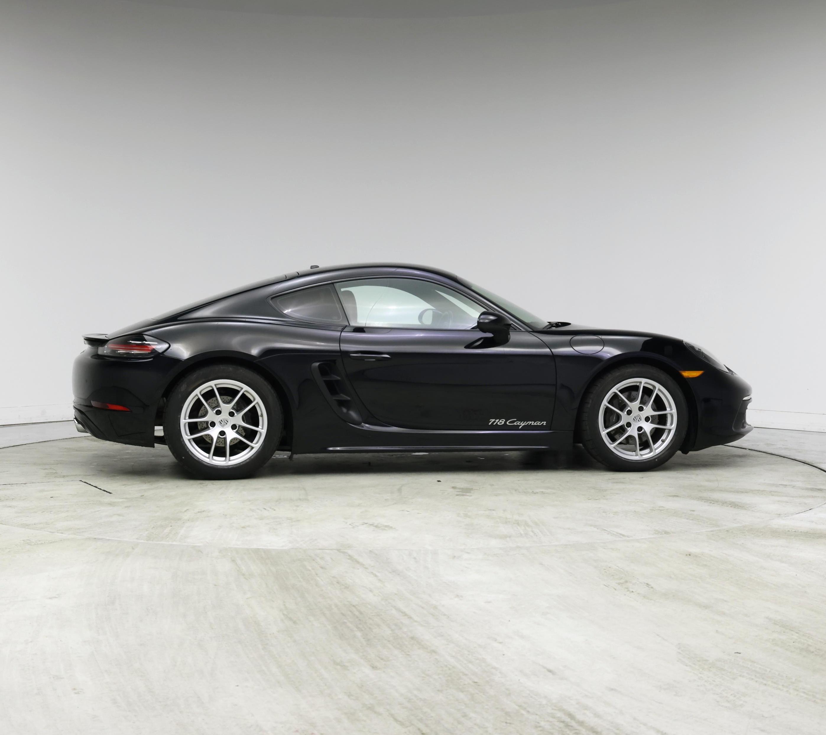Thumbnail: 2017 Porsche 718 Cayman - 7
