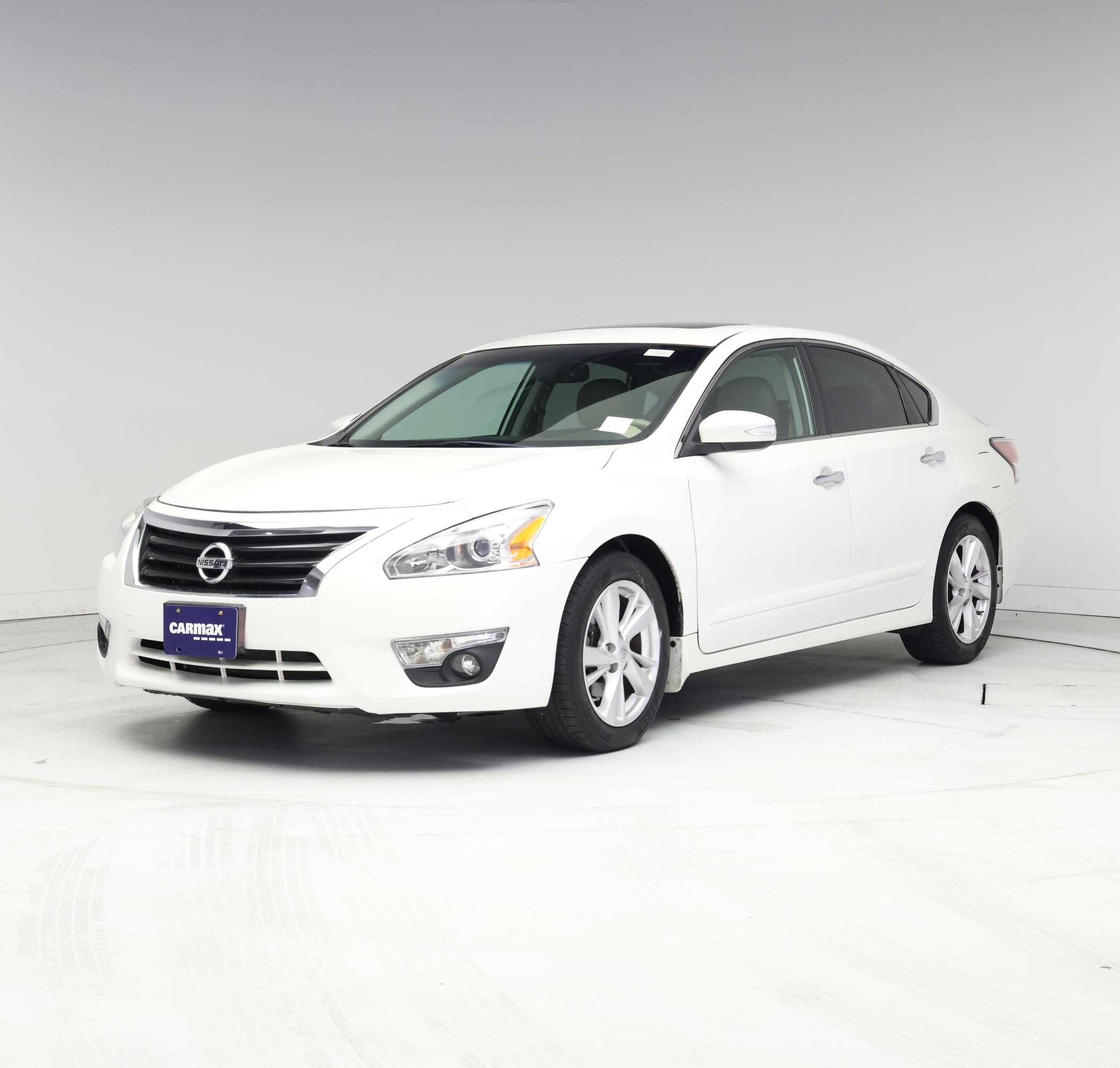 Thumbnail: 2015 Nissan Altima - 4