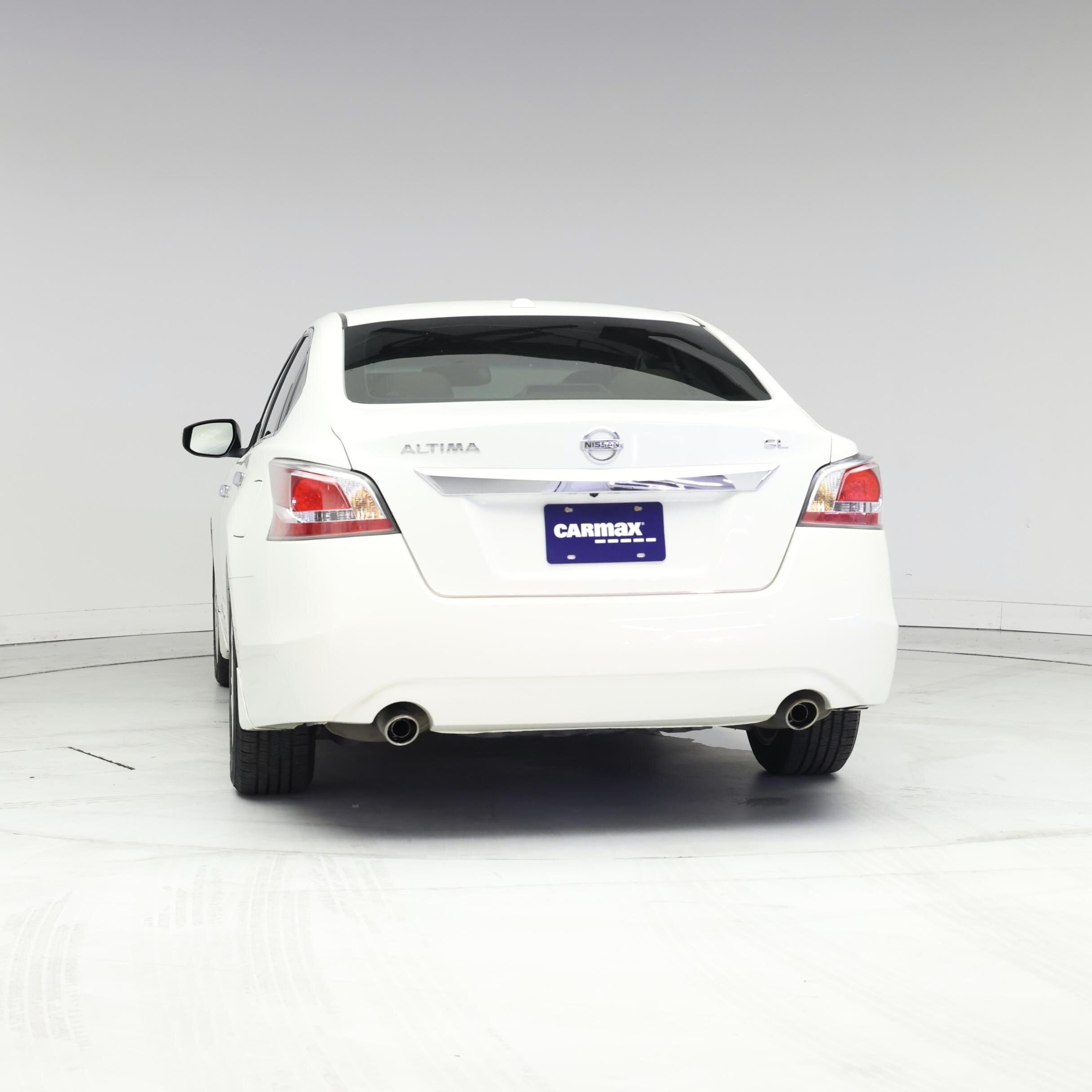 Thumbnail: 2015 Nissan Altima - 6