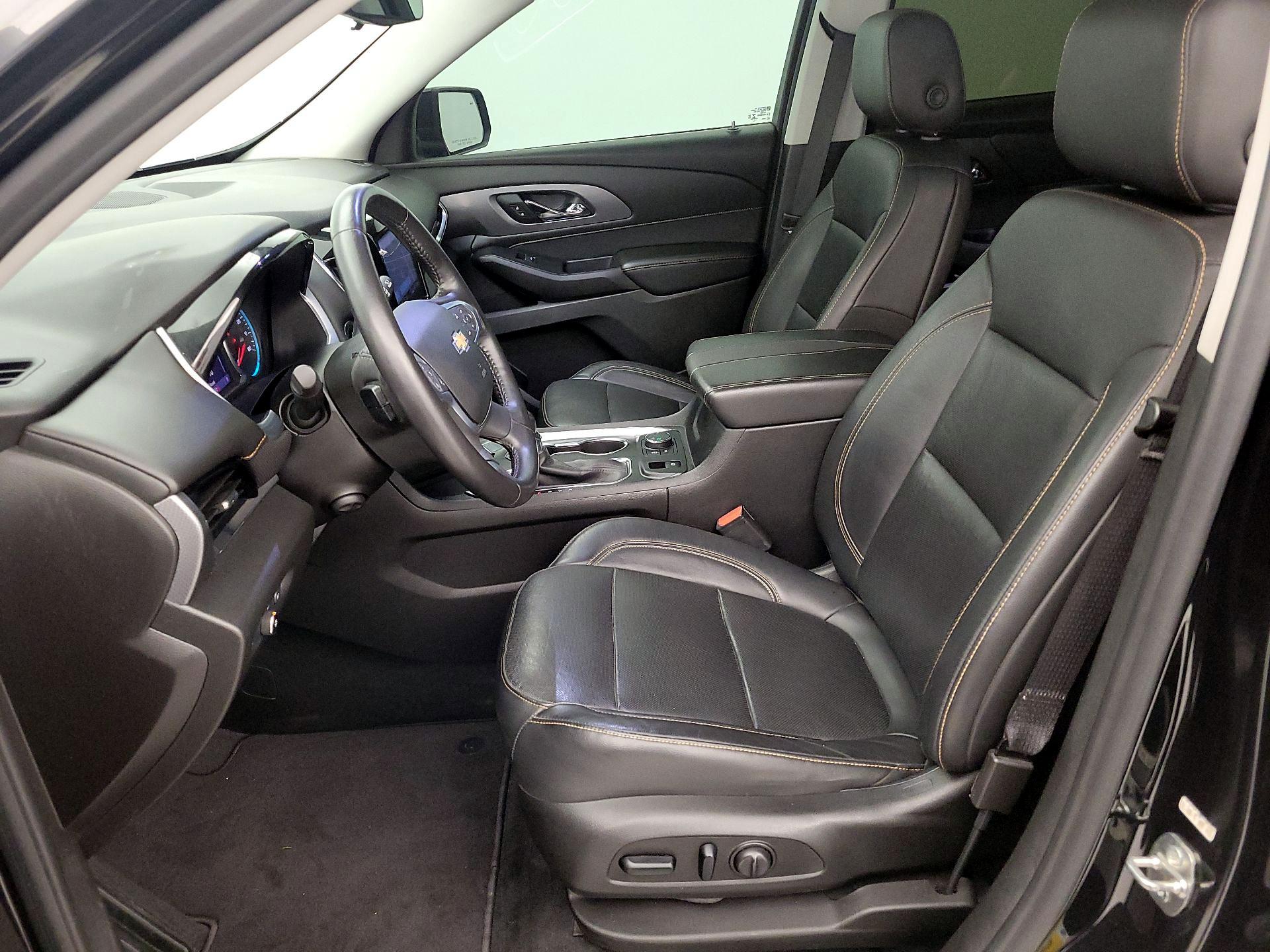 Thumbnail: 2021 Chevrolet Traverse - 11