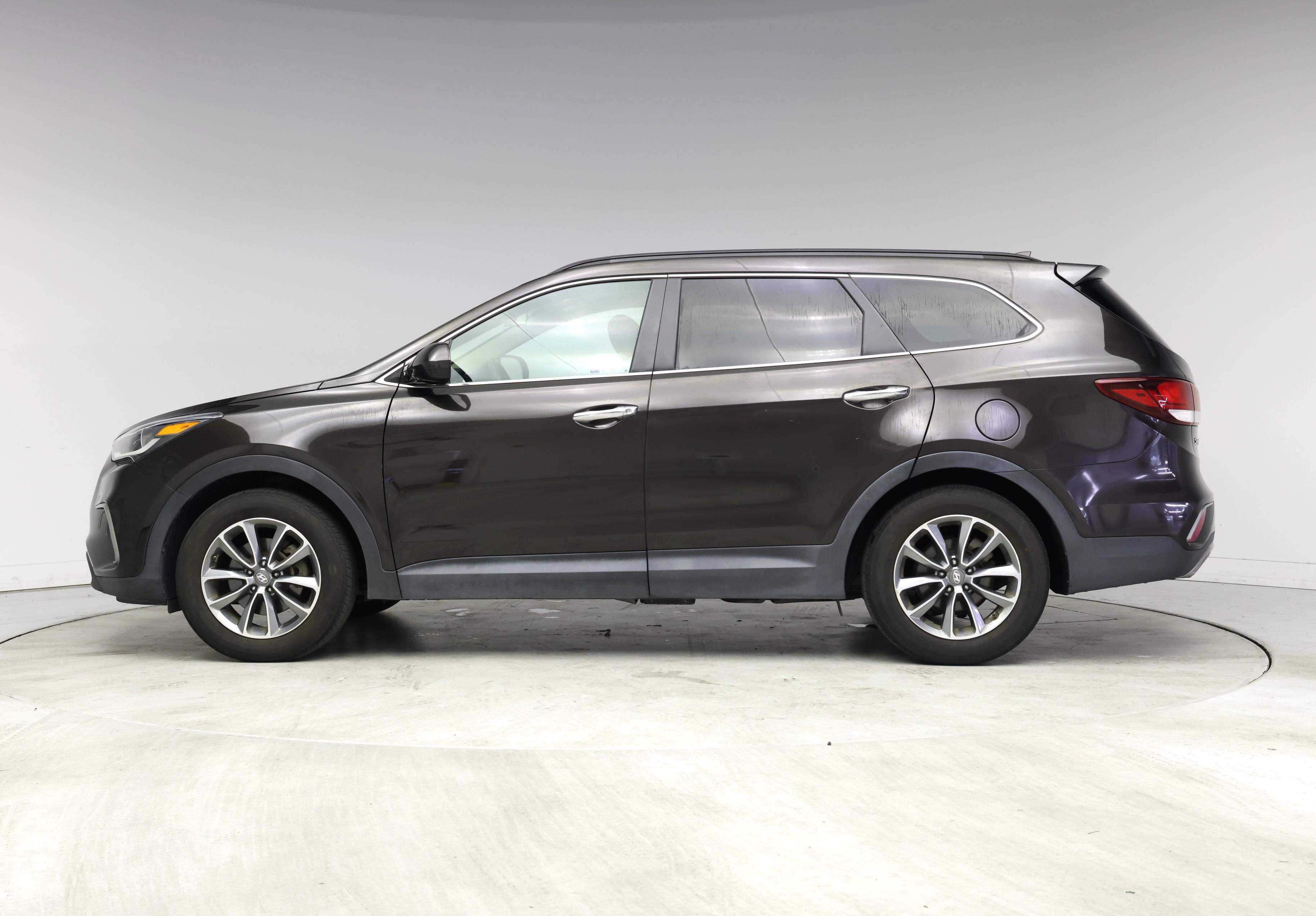 Thumbnail: 2017 Hyundai Santa Fe - 3