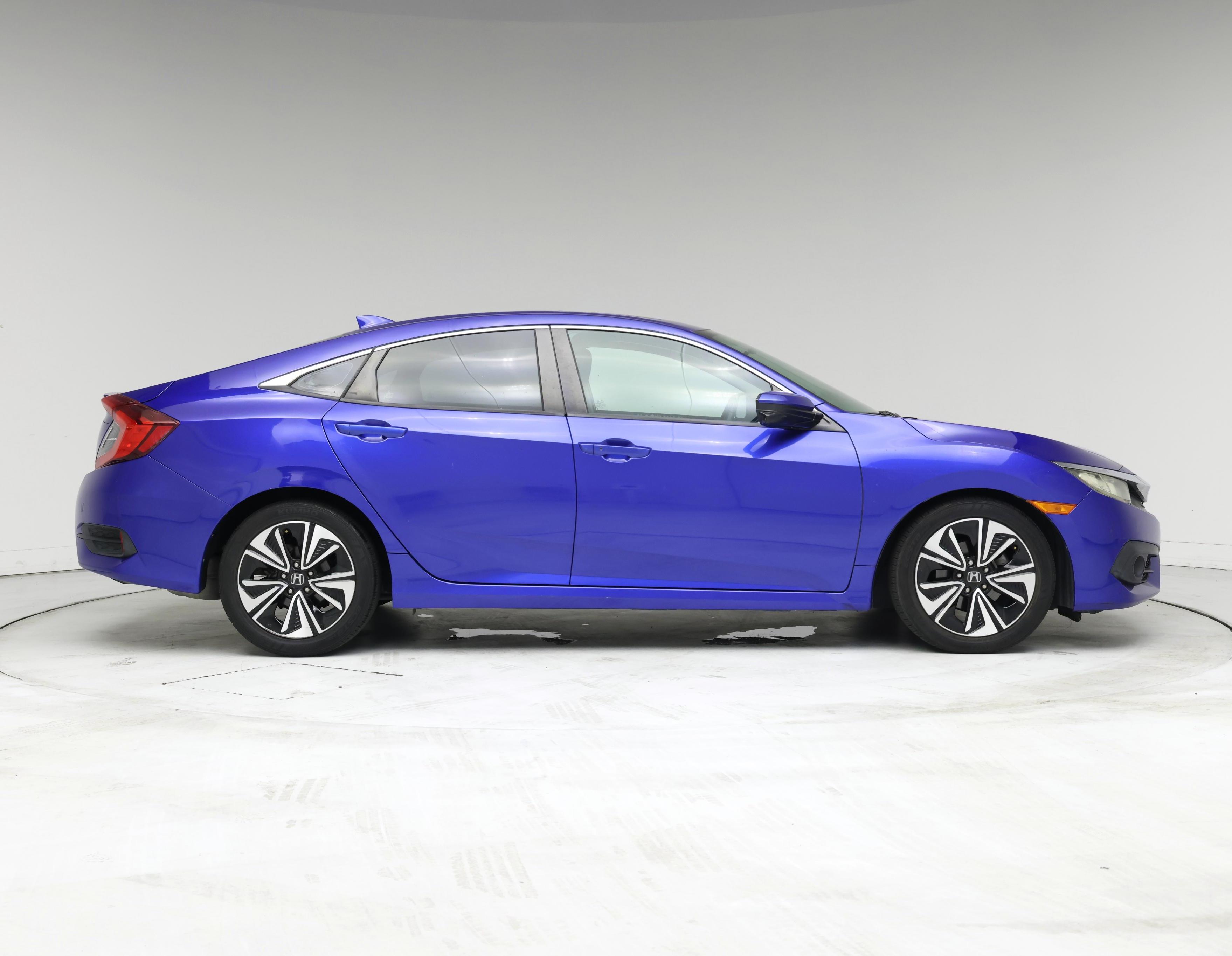 Thumbnail: 2016 Honda Civic - 7