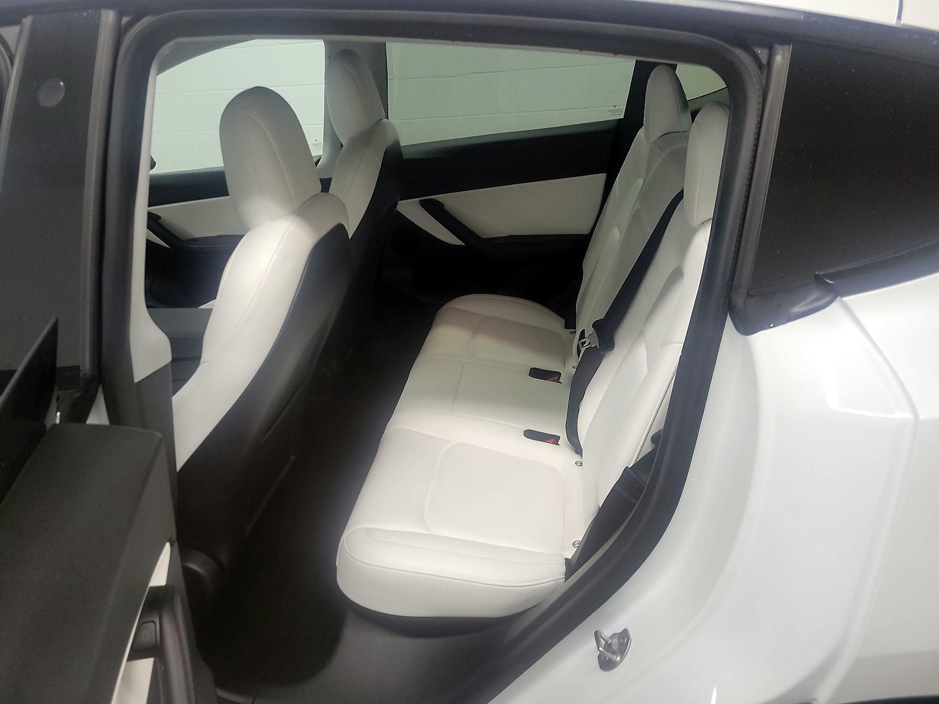 Thumbnail: 2021 Tesla Model Y - 17