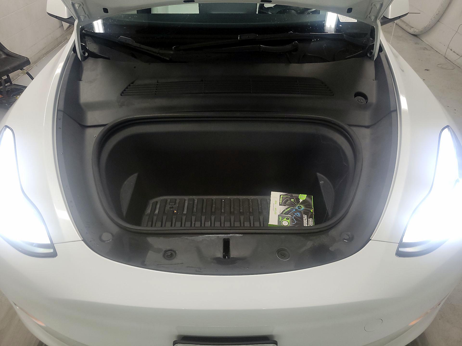 Thumbnail: 2021 Tesla Model Y - 19