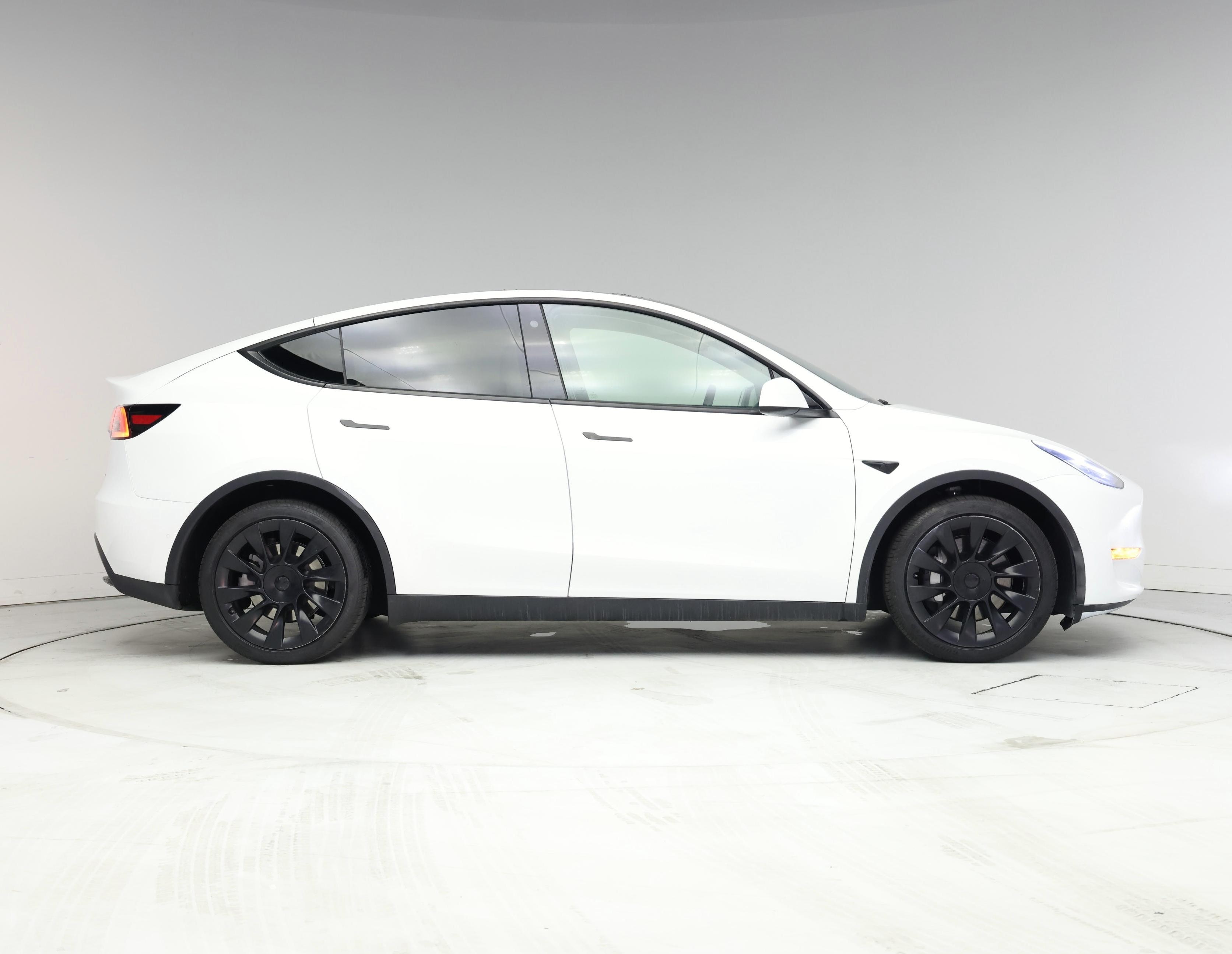 Thumbnail: 2021 Tesla Model Y - 7