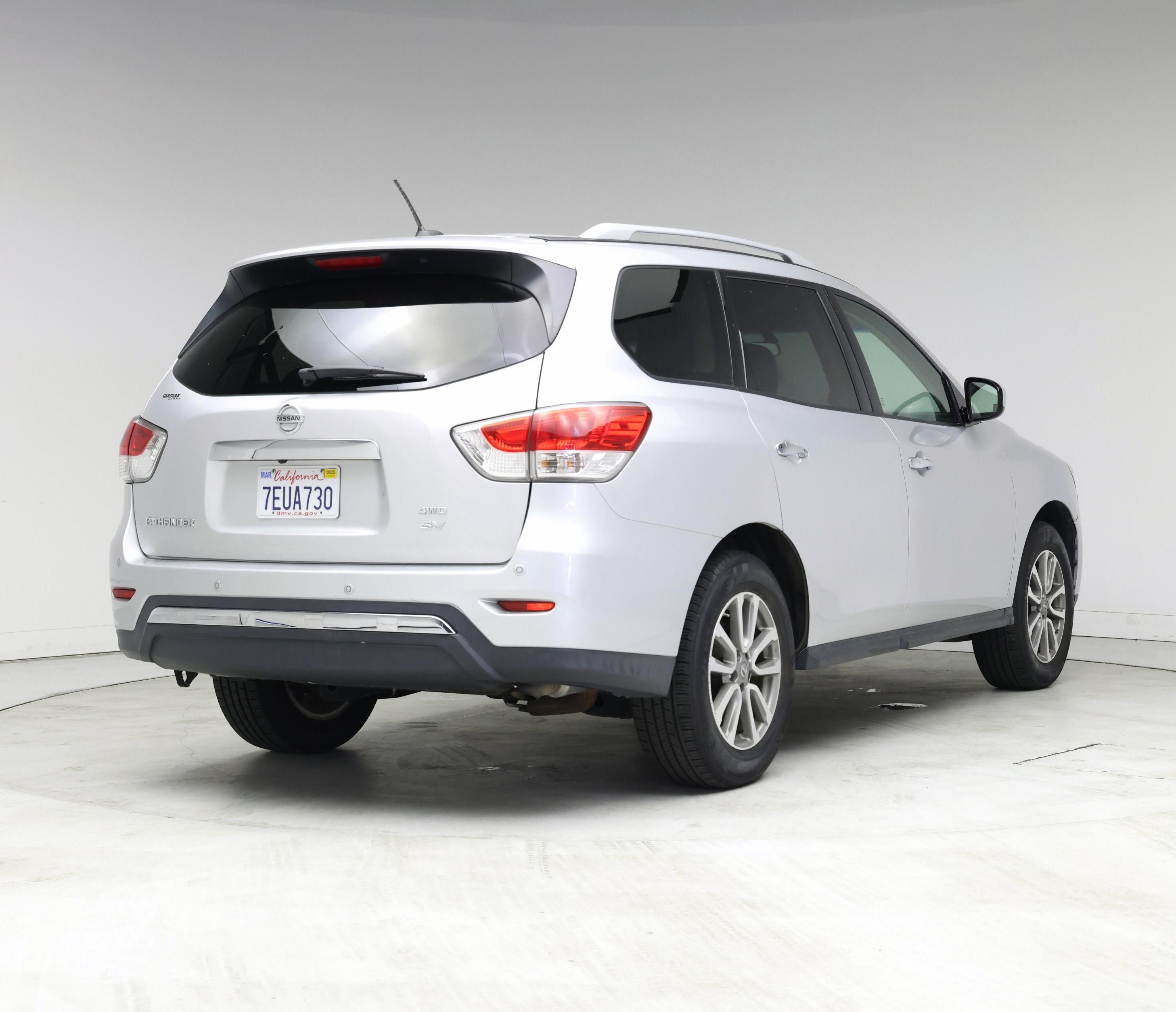 Thumbnail: 2014 Nissan Pathfinder - 8