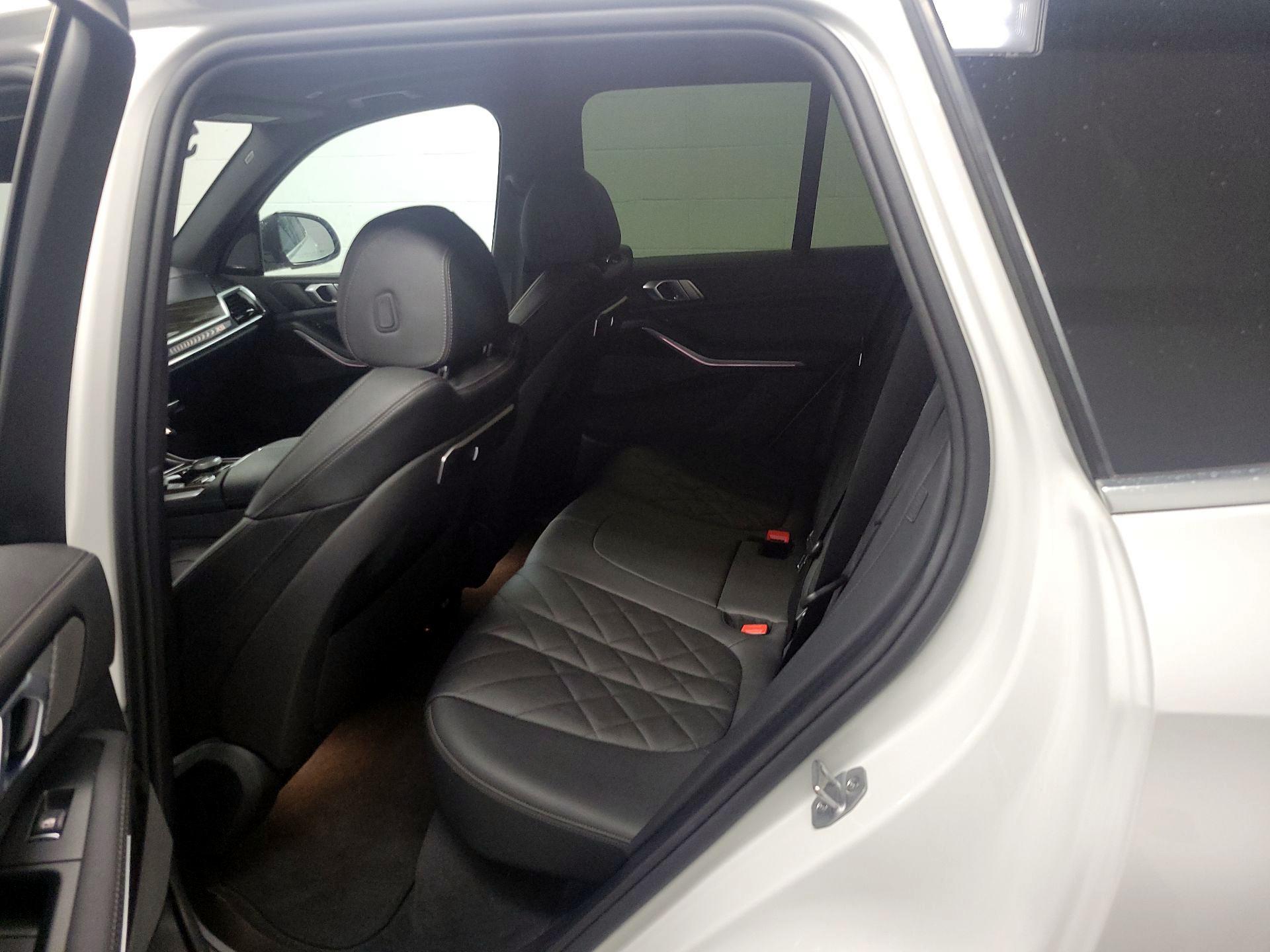 Thumbnail: 2024 BMW X5 - 17