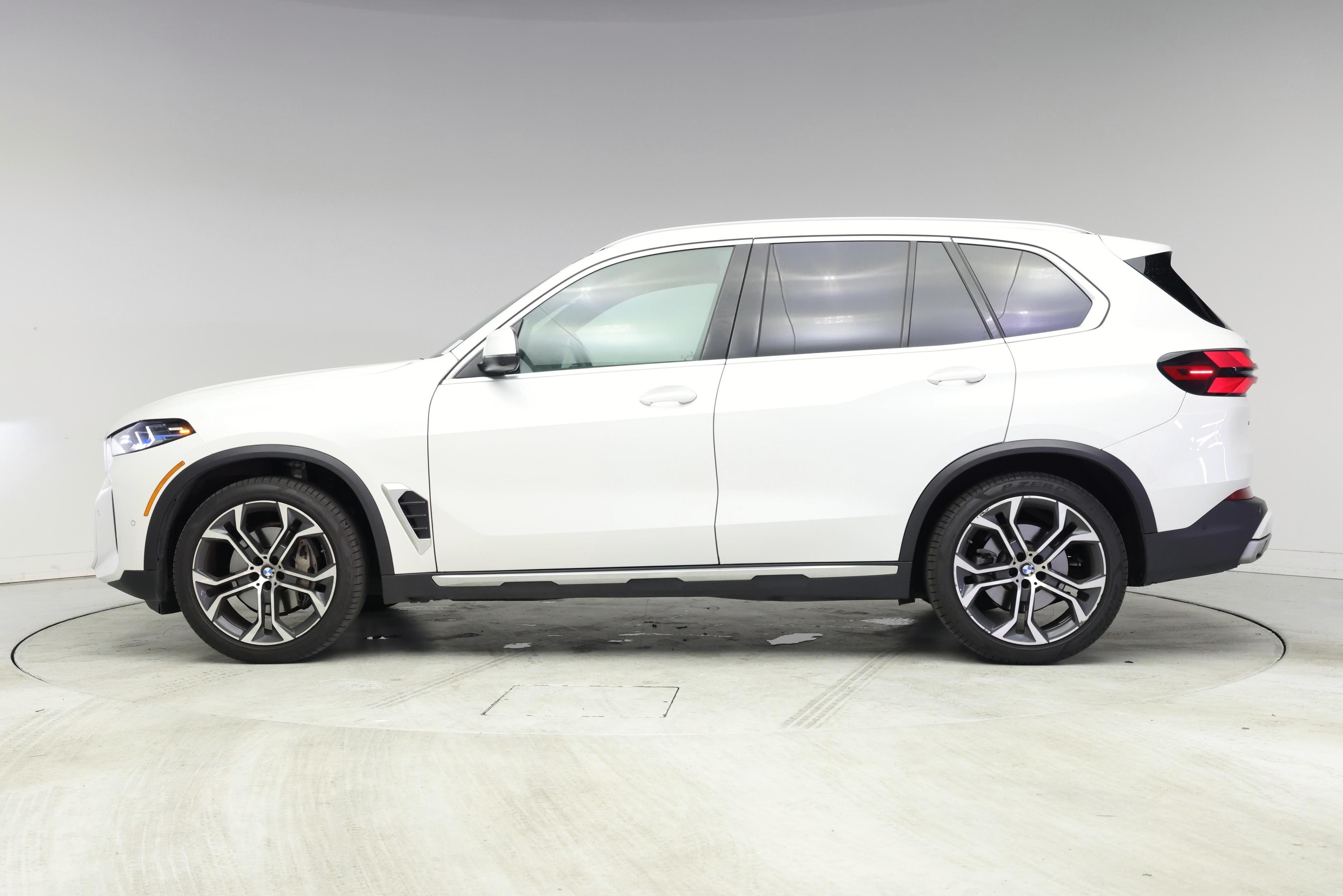 Thumbnail: 2024 BMW X5 - 3