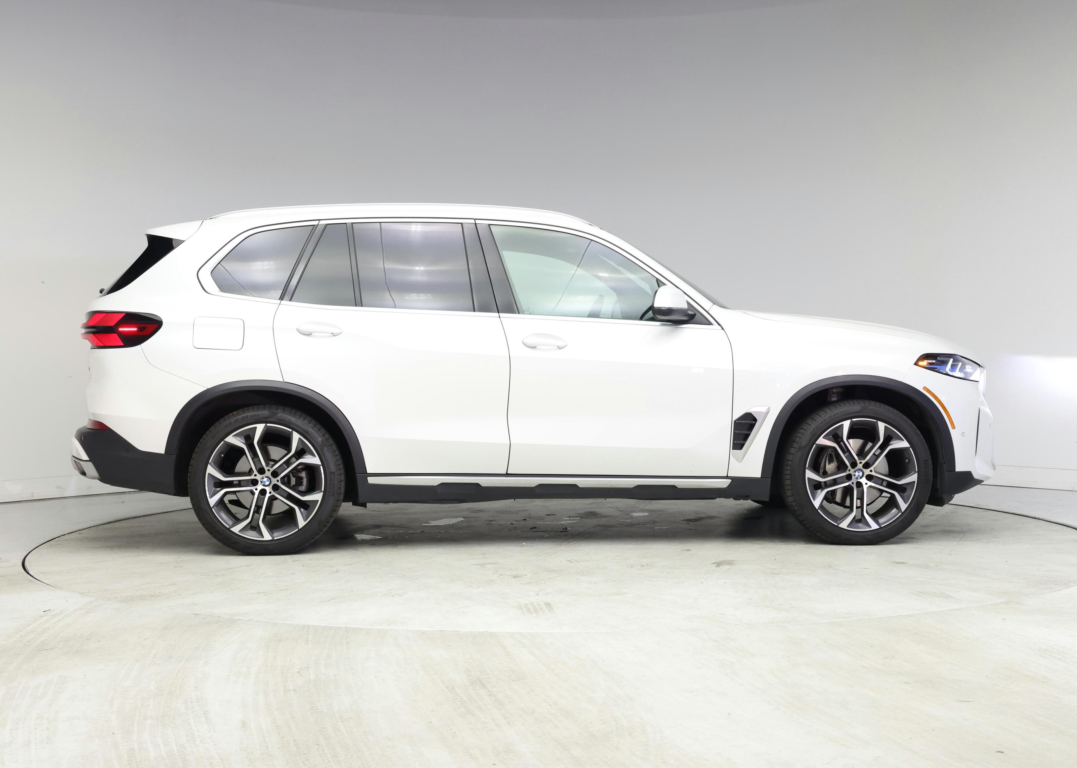 Thumbnail: 2024 BMW X5 - 7