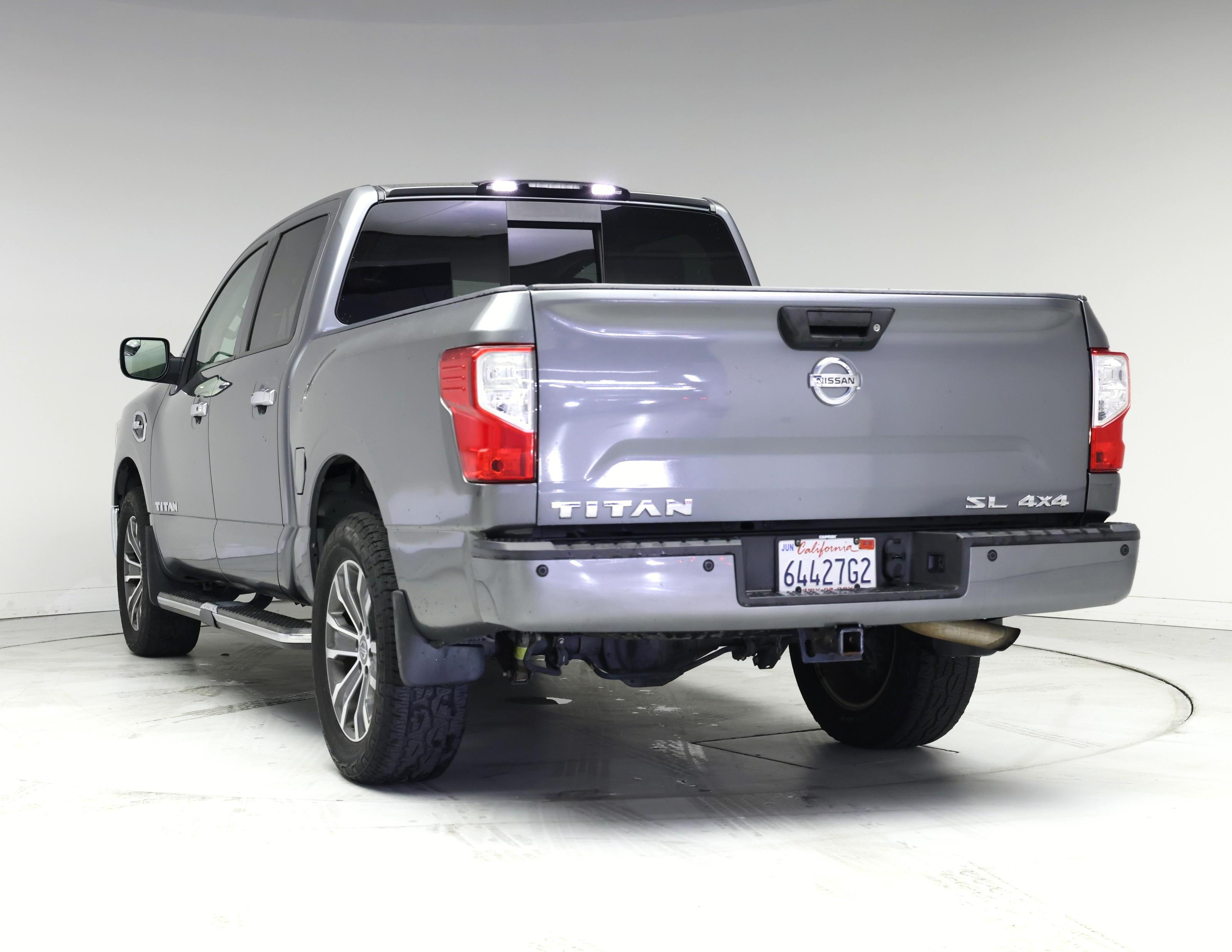 Thumbnail: 2017 Nissan Titan - 2