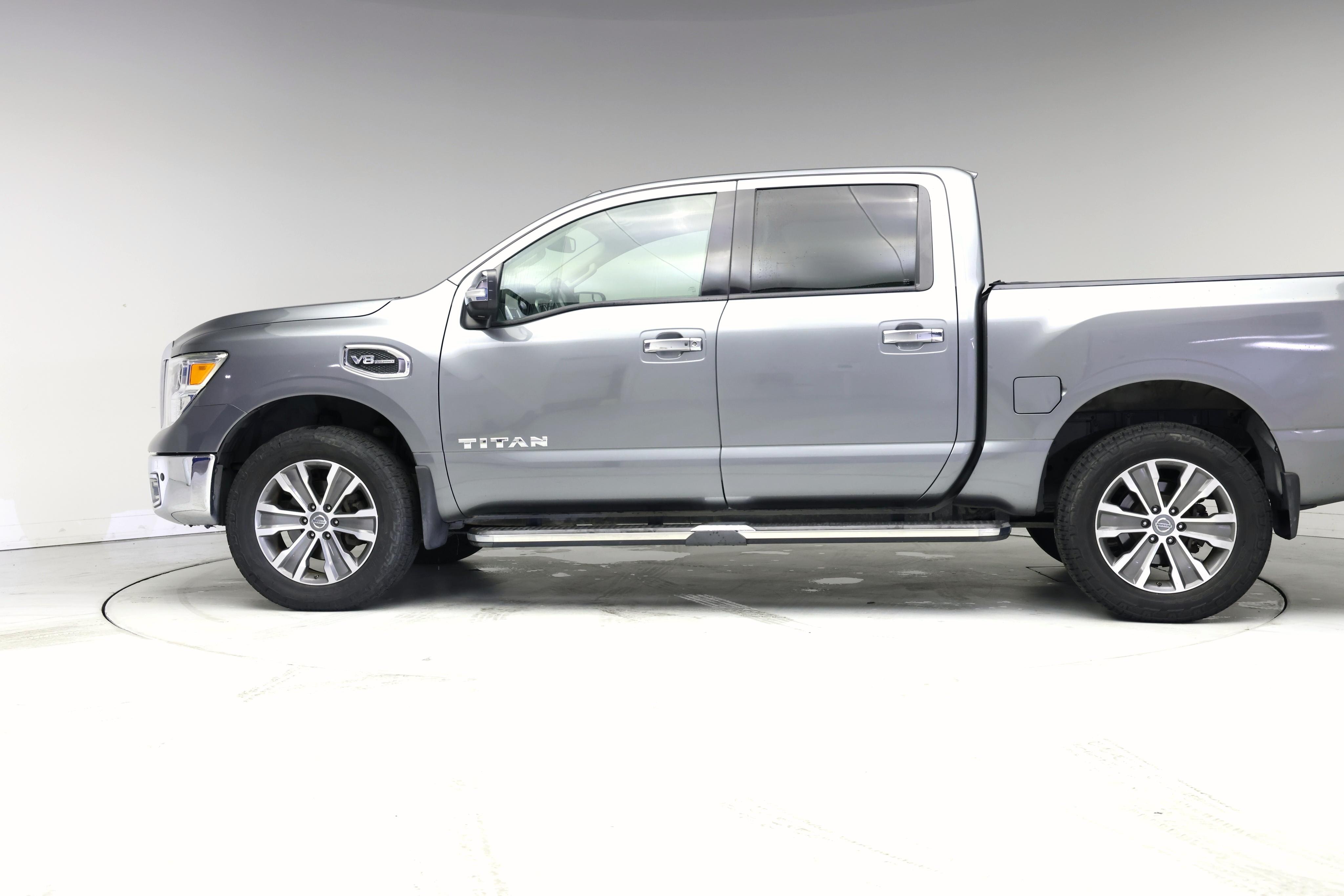 Thumbnail: 2017 Nissan Titan - 3