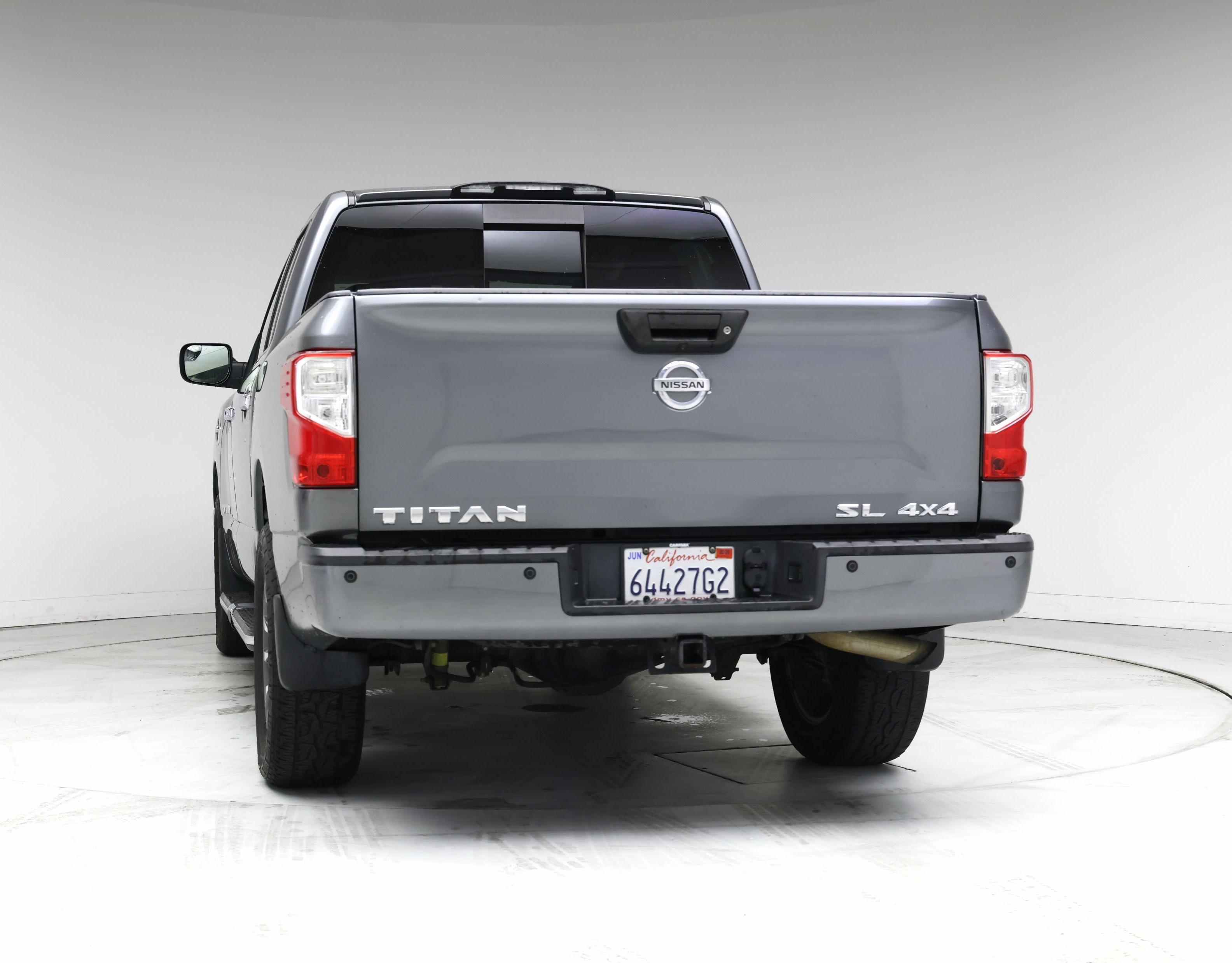 Thumbnail: 2017 Nissan Titan - 6