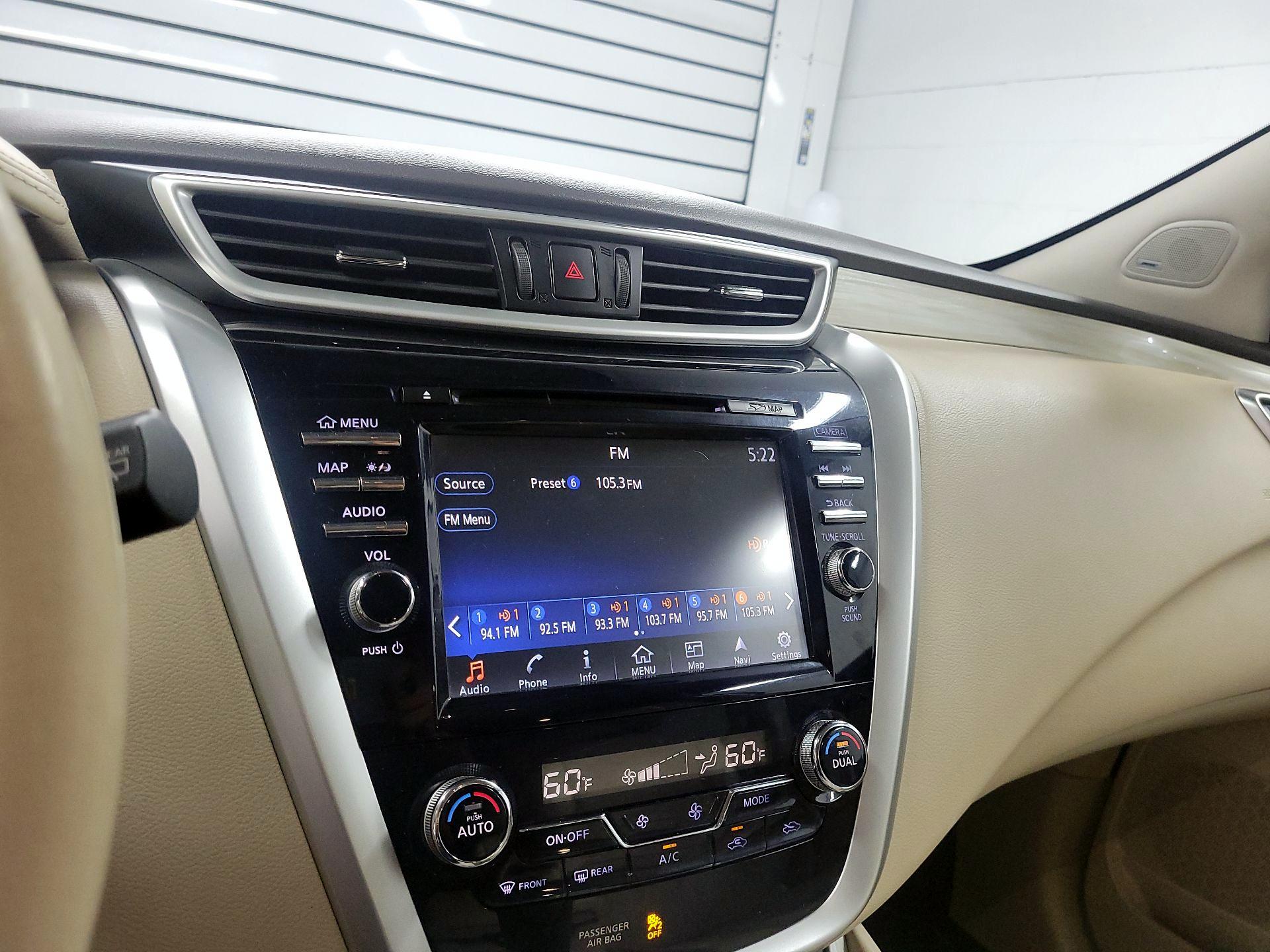 Thumbnail: 2016 Nissan Murano - 15