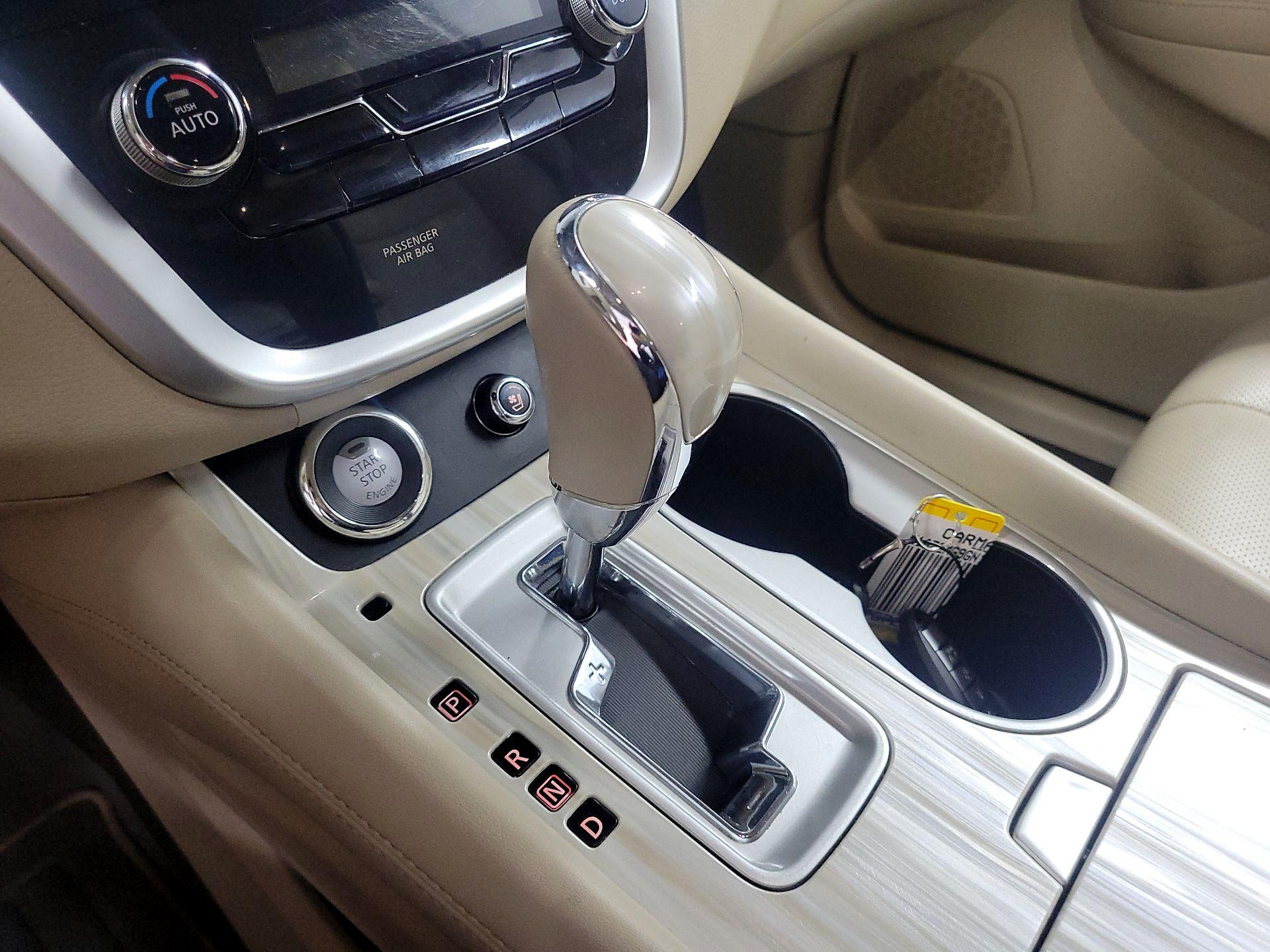 Thumbnail: 2016 Nissan Murano - 17